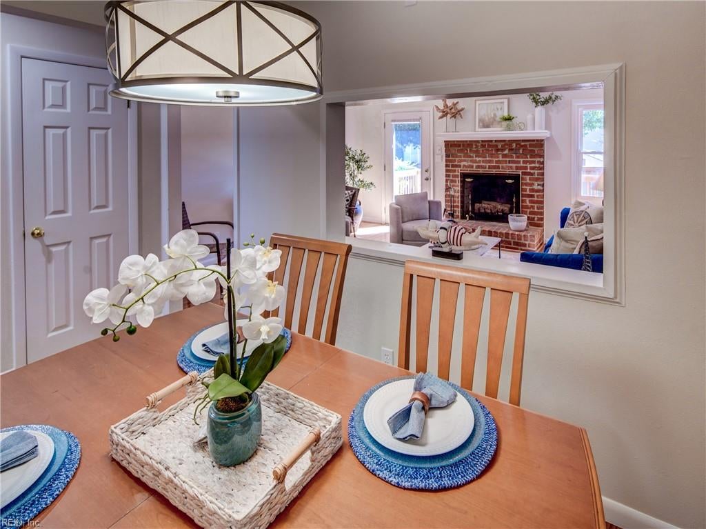 536 Lakewood CIR