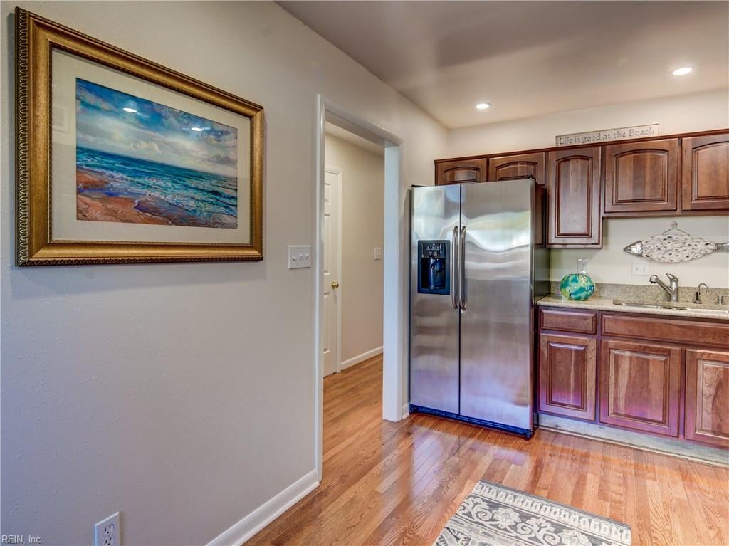 536 Lakewood CIR