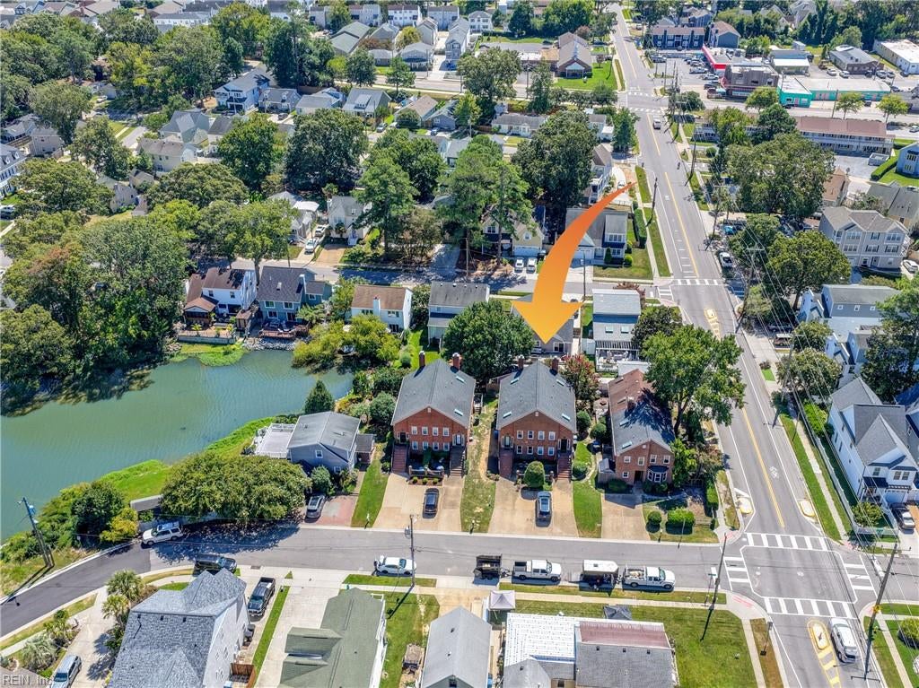 536 Lakewood CIR