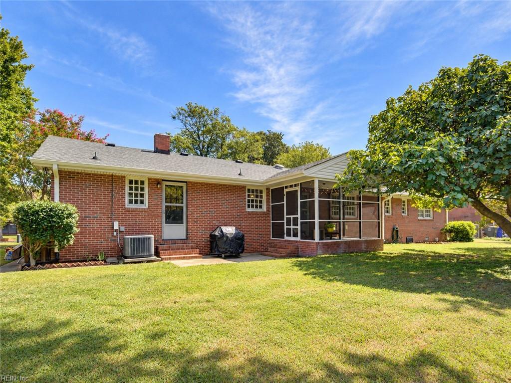 6813 Pallister RD
