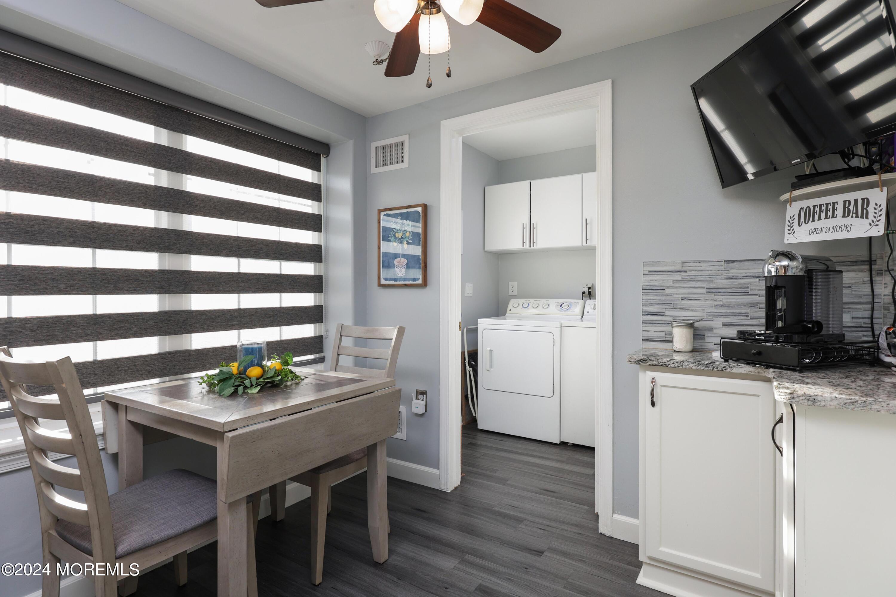 1001B Thornbury Lane