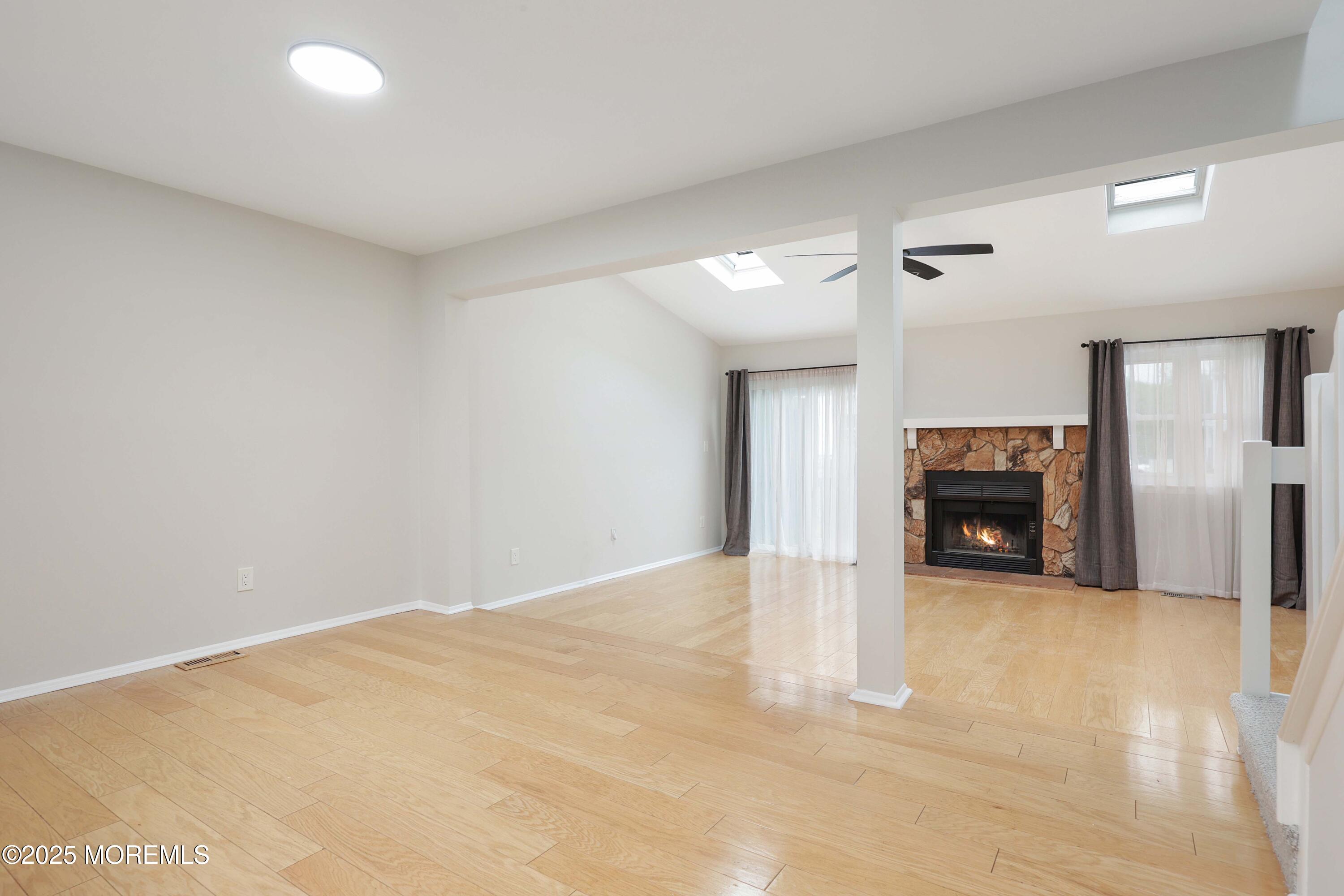 24 Chestnut Way, 2-4