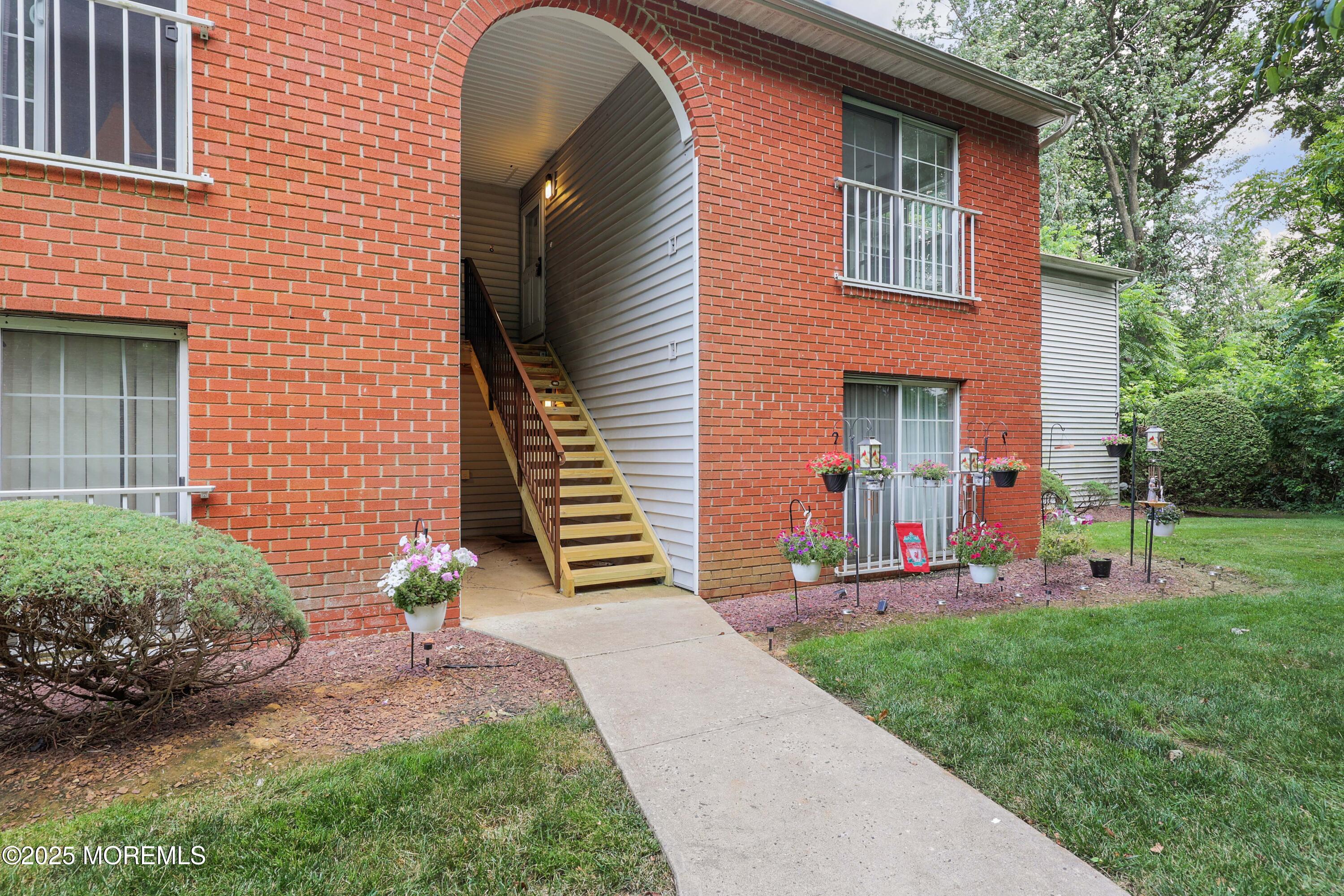 705 Zlotkin Circle, 8