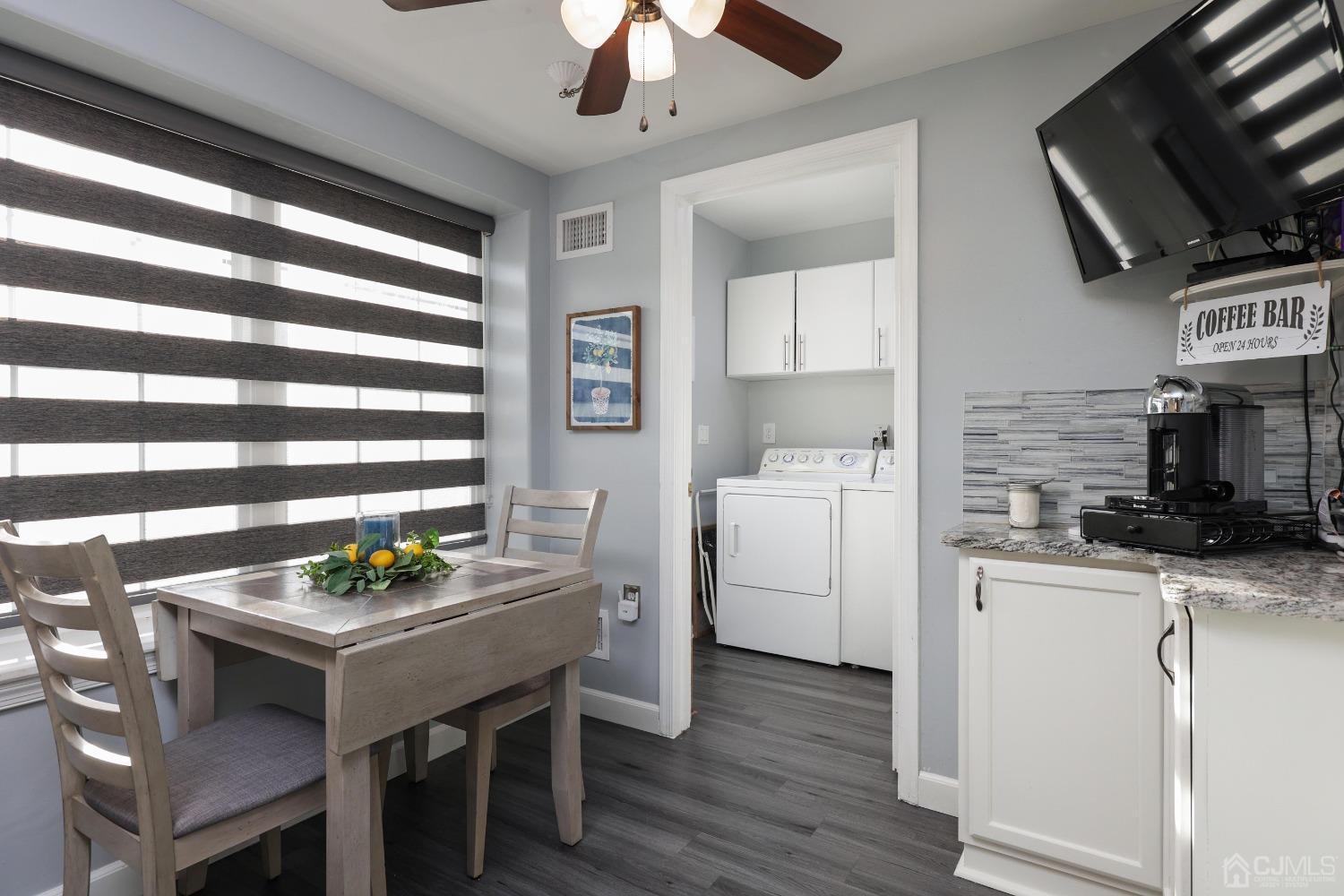 1001 Thornbury Lane # B