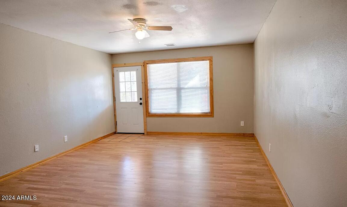 1762 MOUNTAIN VIEW Way