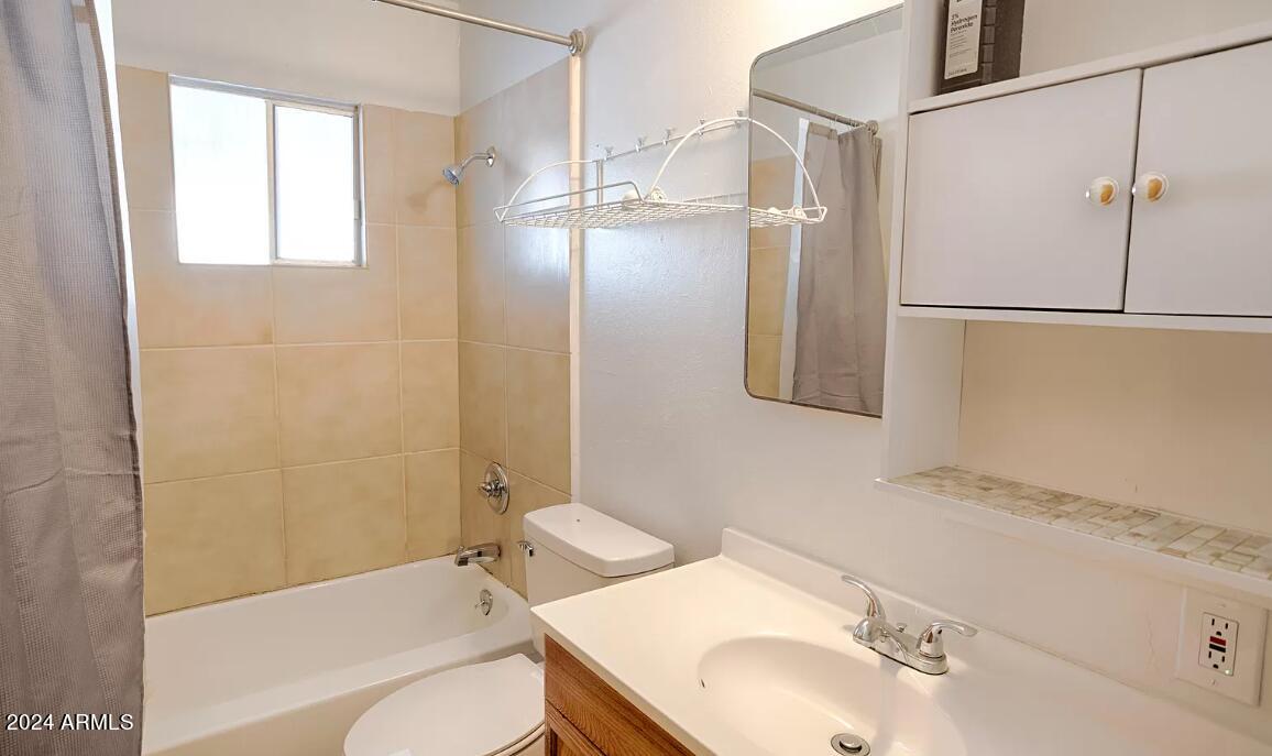 1762 MOUNTAIN VIEW Way