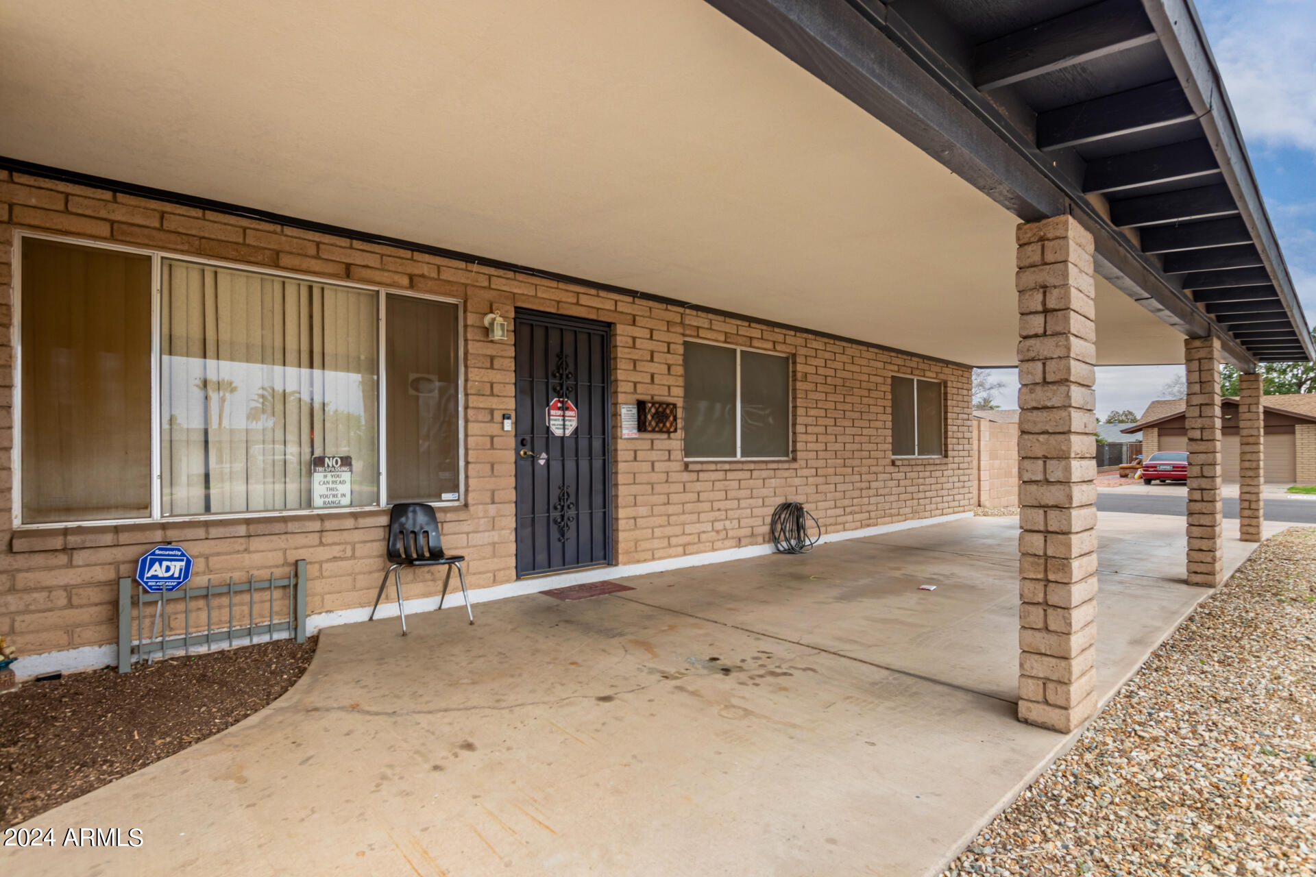 3402 W WILLOW Avenue