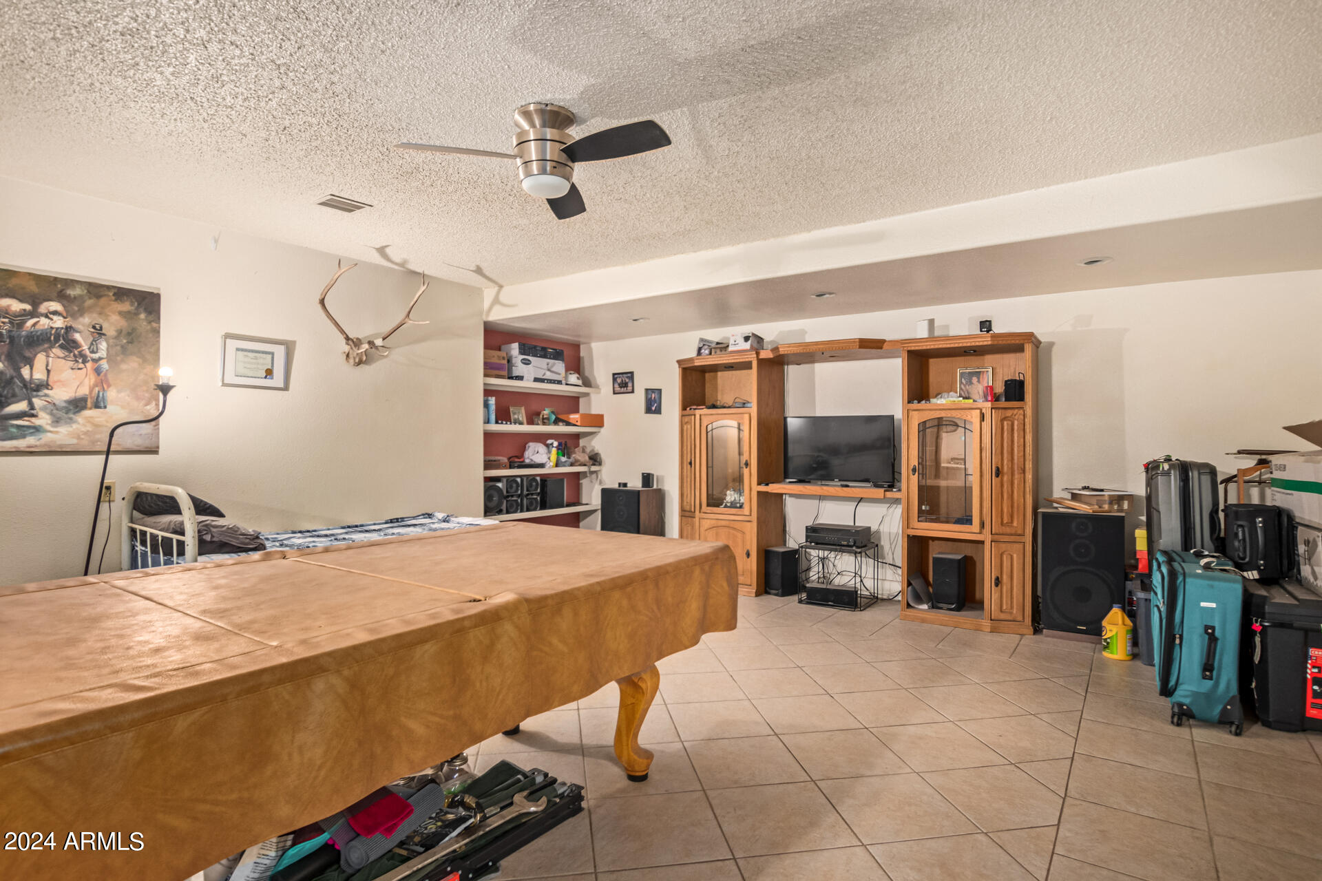 3402 W WILLOW Avenue