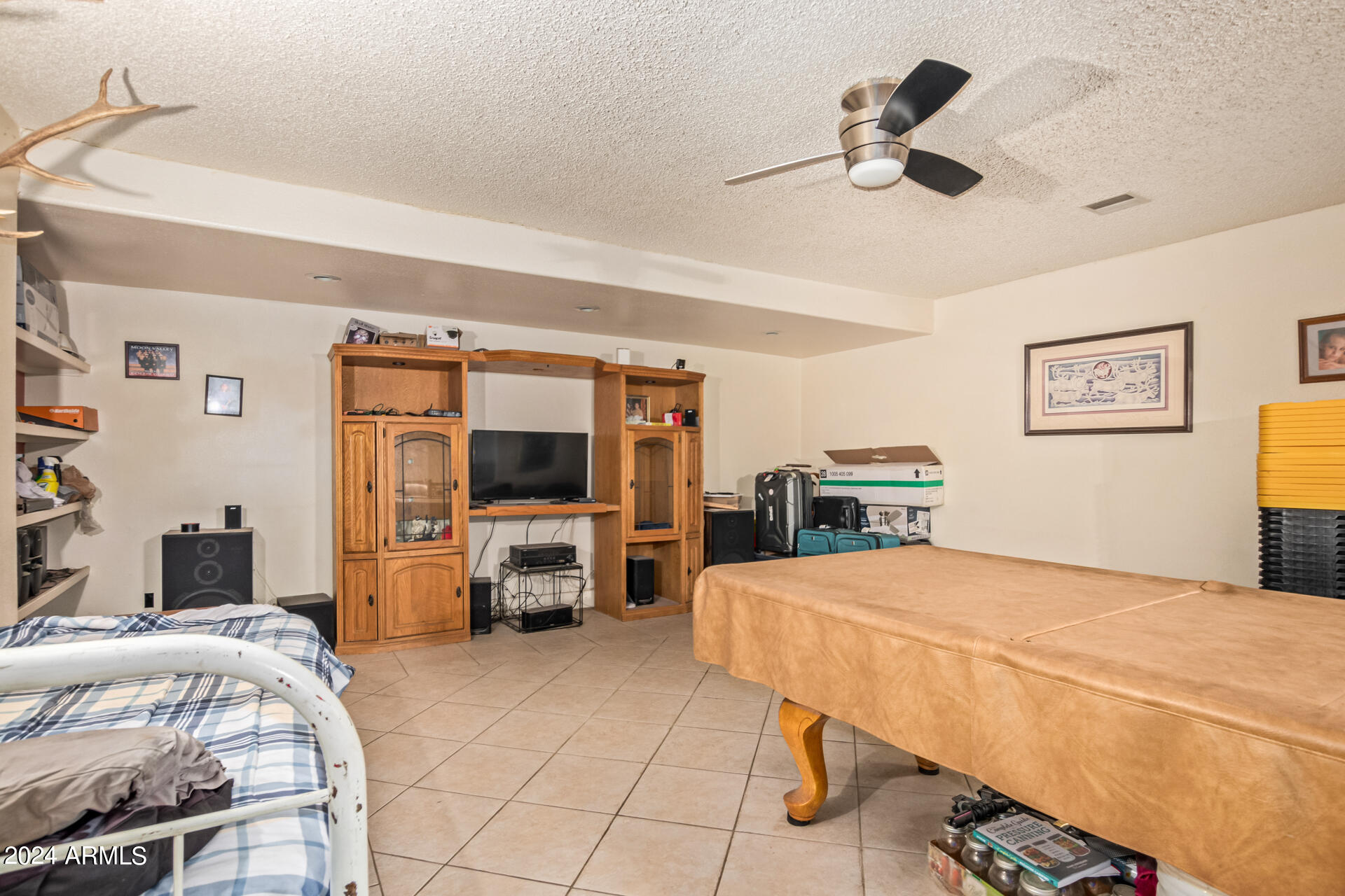 3402 W WILLOW Avenue