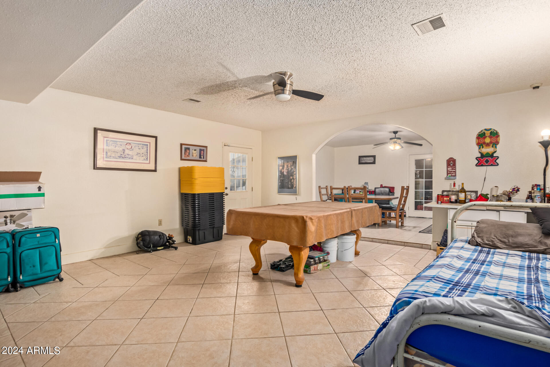 3402 W WILLOW Avenue