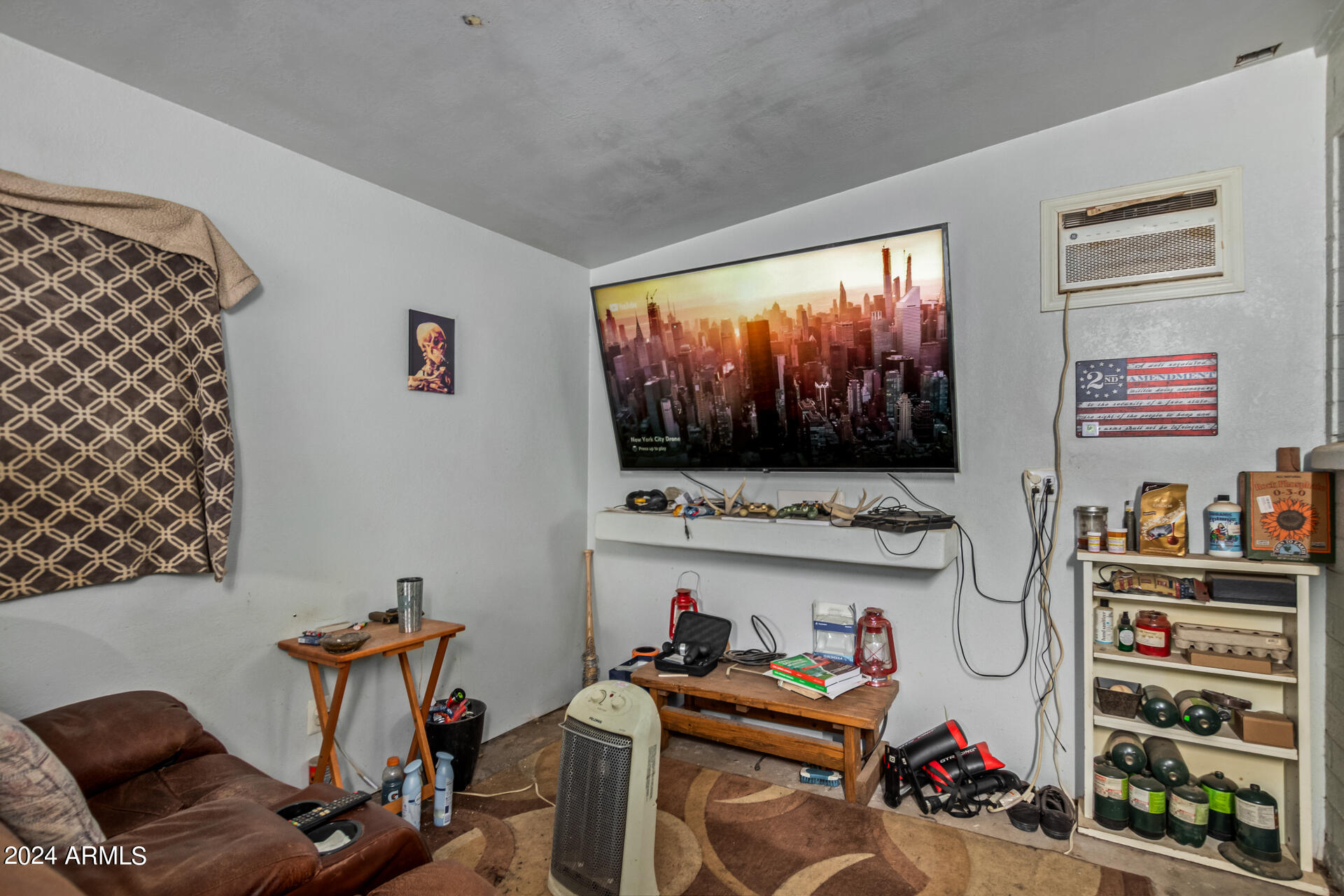 3402 W WILLOW Avenue