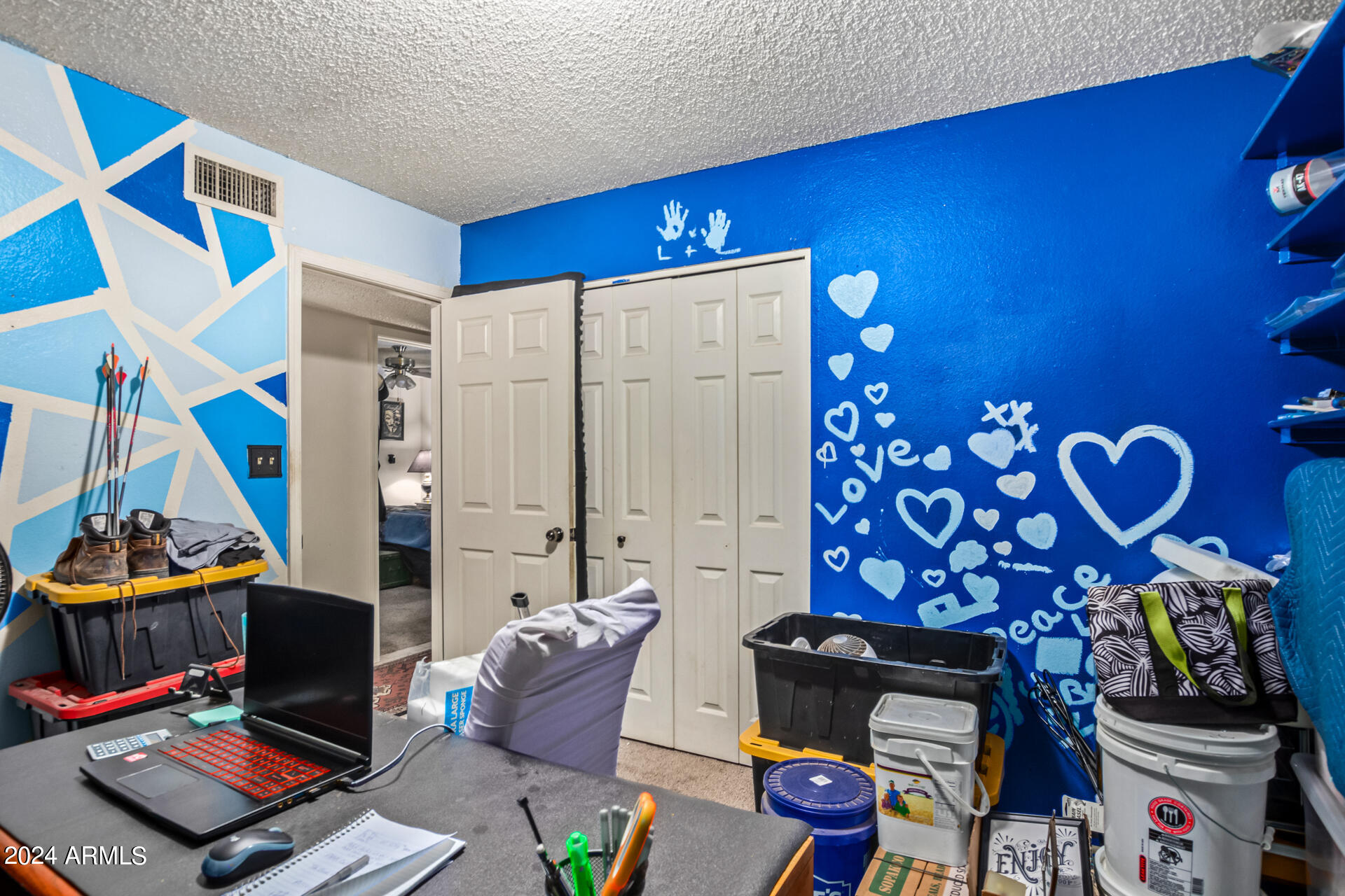 3402 W WILLOW Avenue