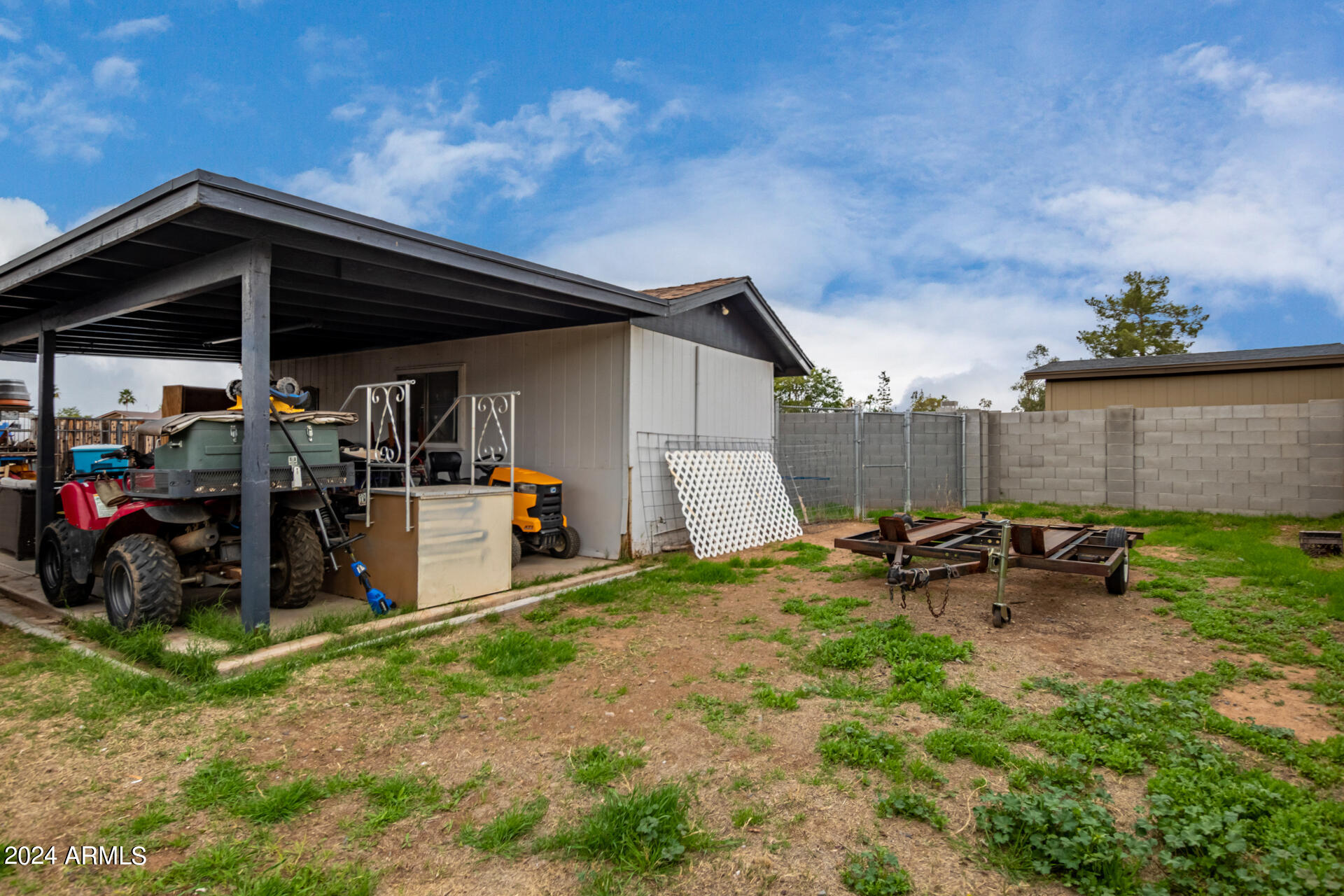 3402 W WILLOW Avenue