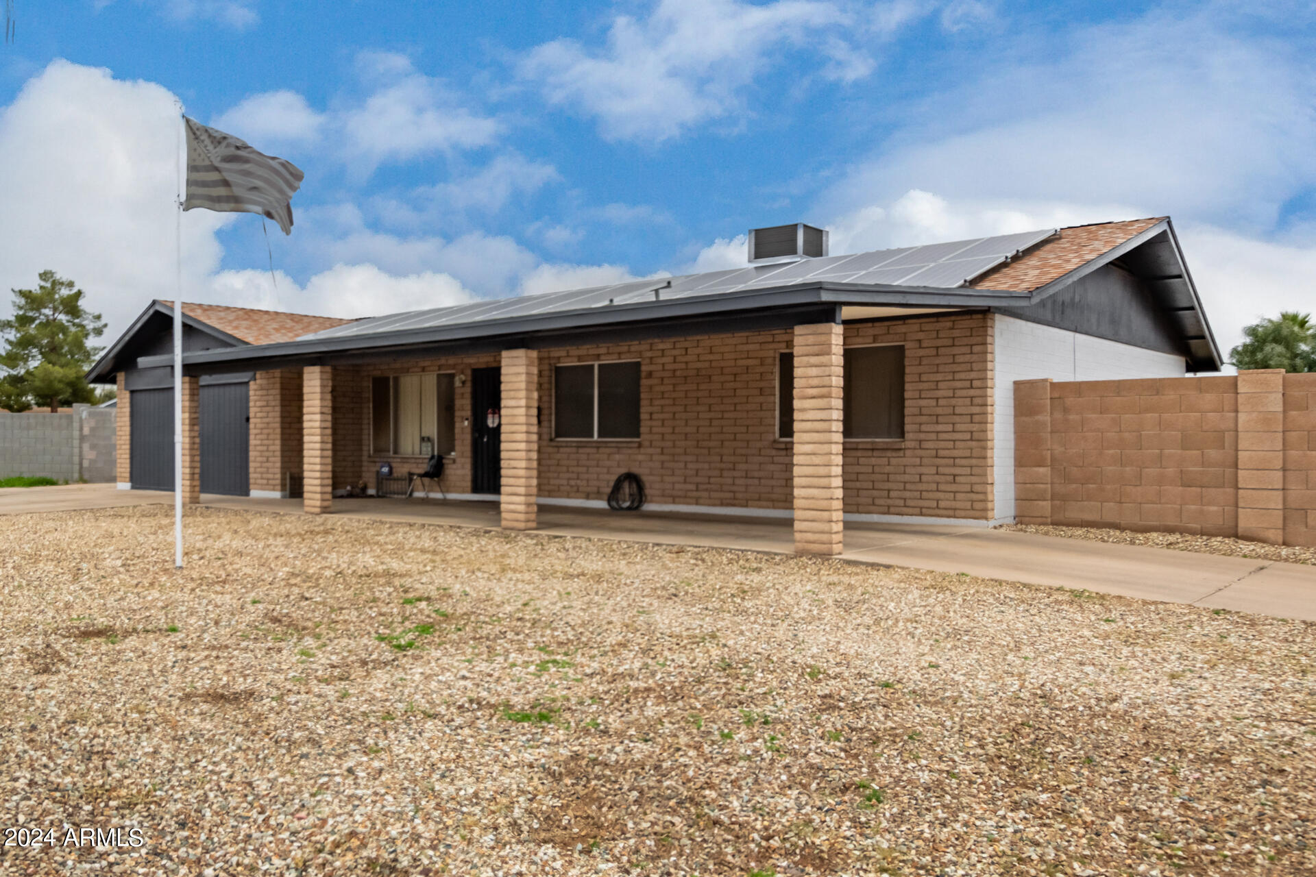 3402 W WILLOW Avenue