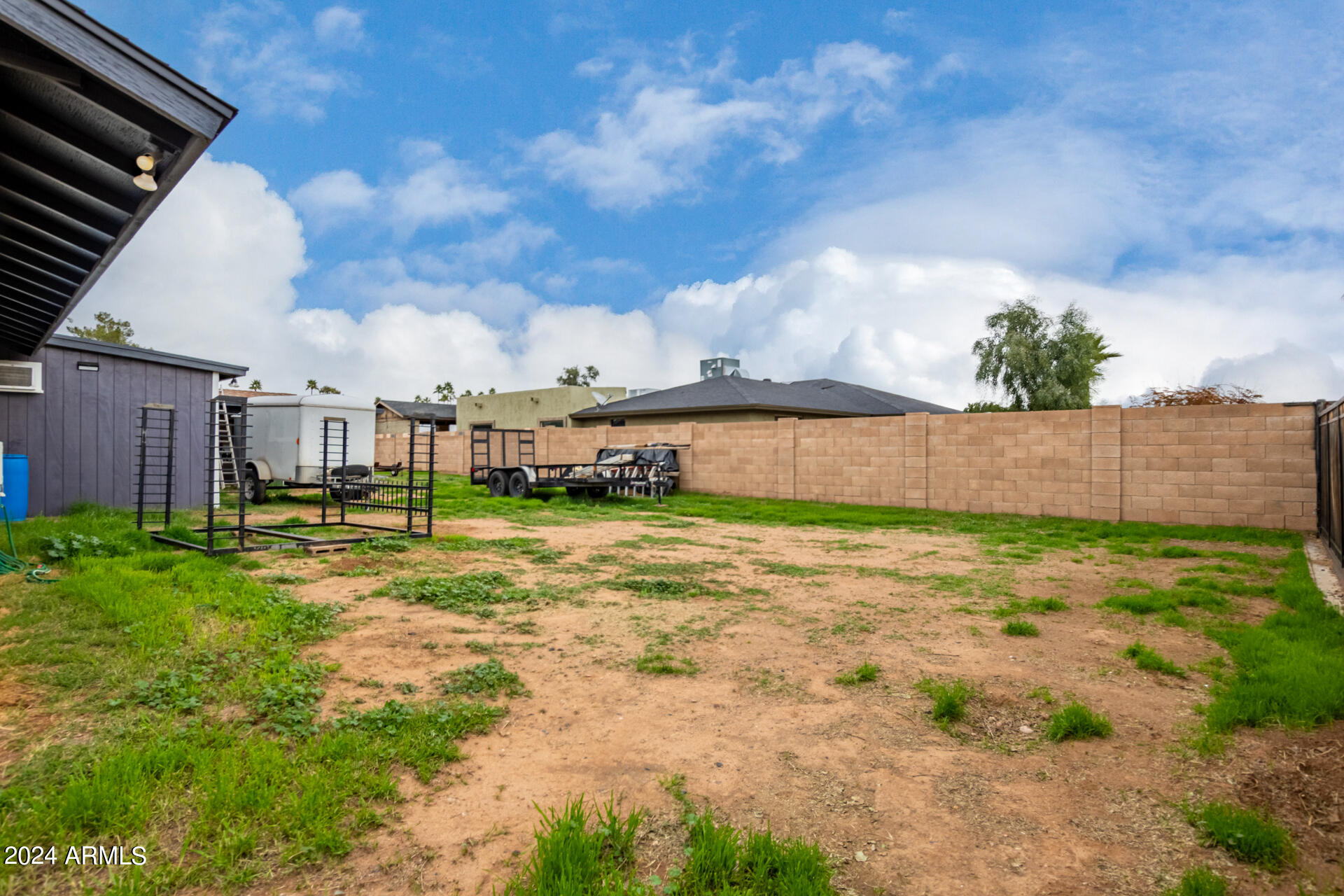 3402 W WILLOW Avenue