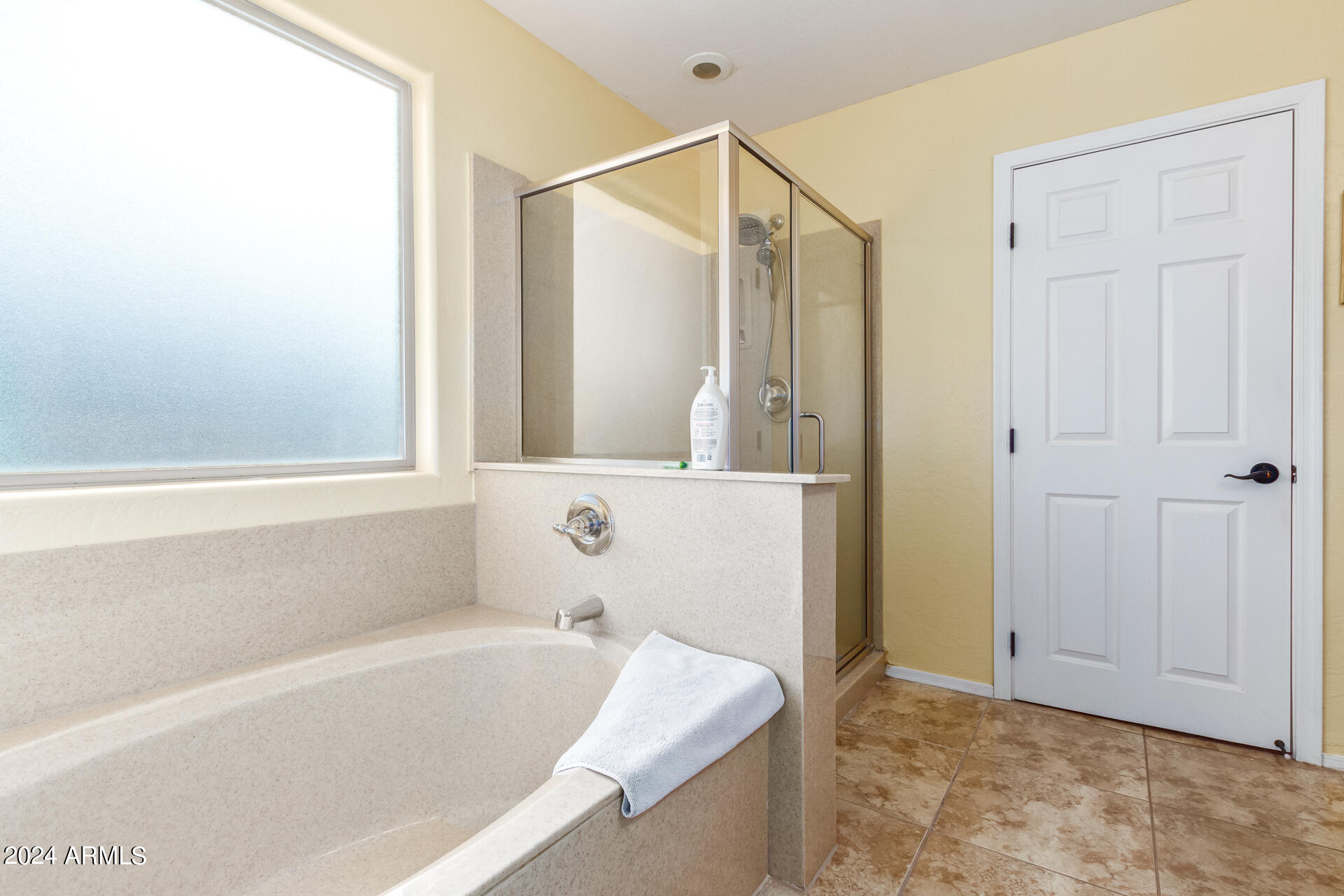 1816 N DESERT WILLOW Street