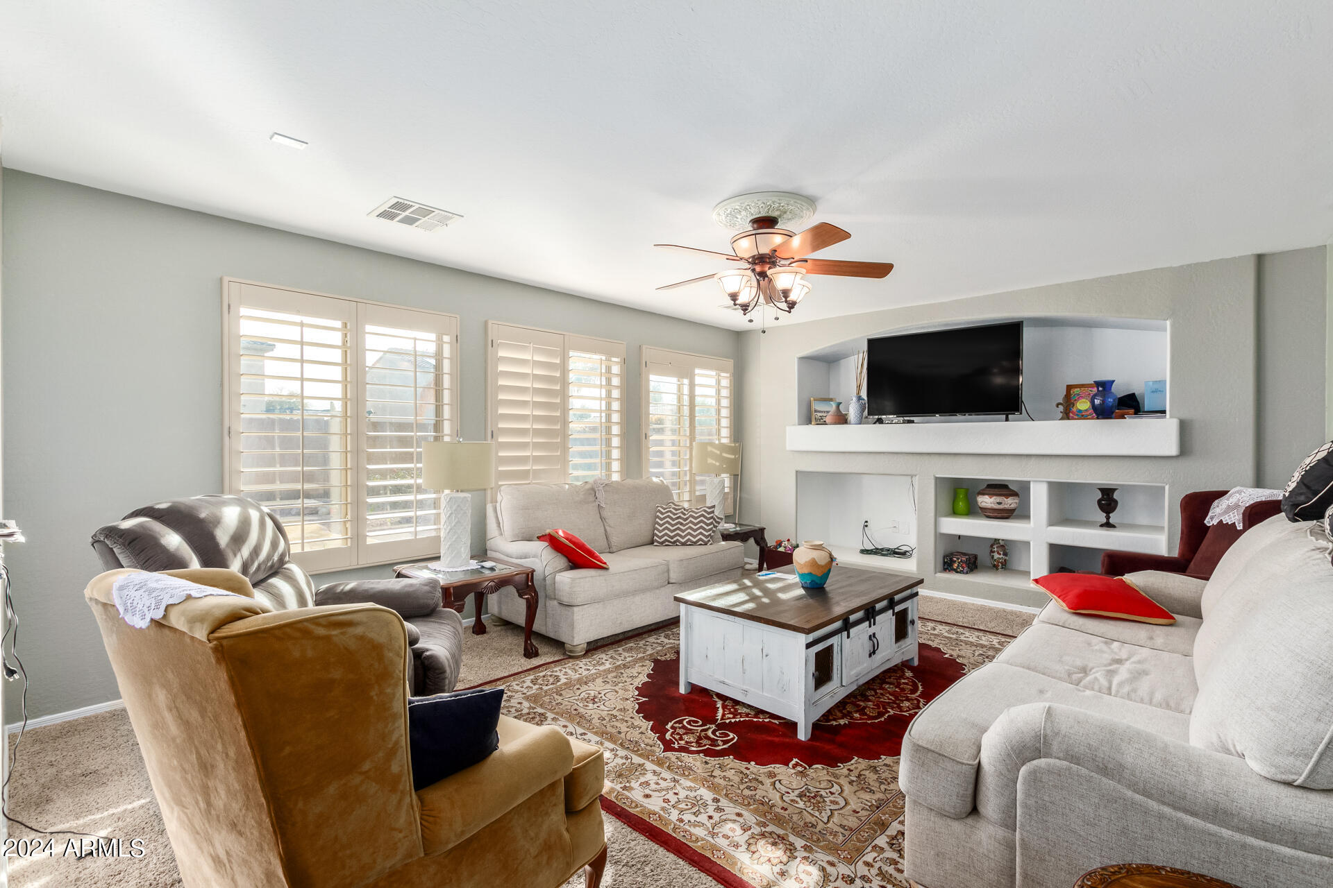 1816 N DESERT WILLOW Street