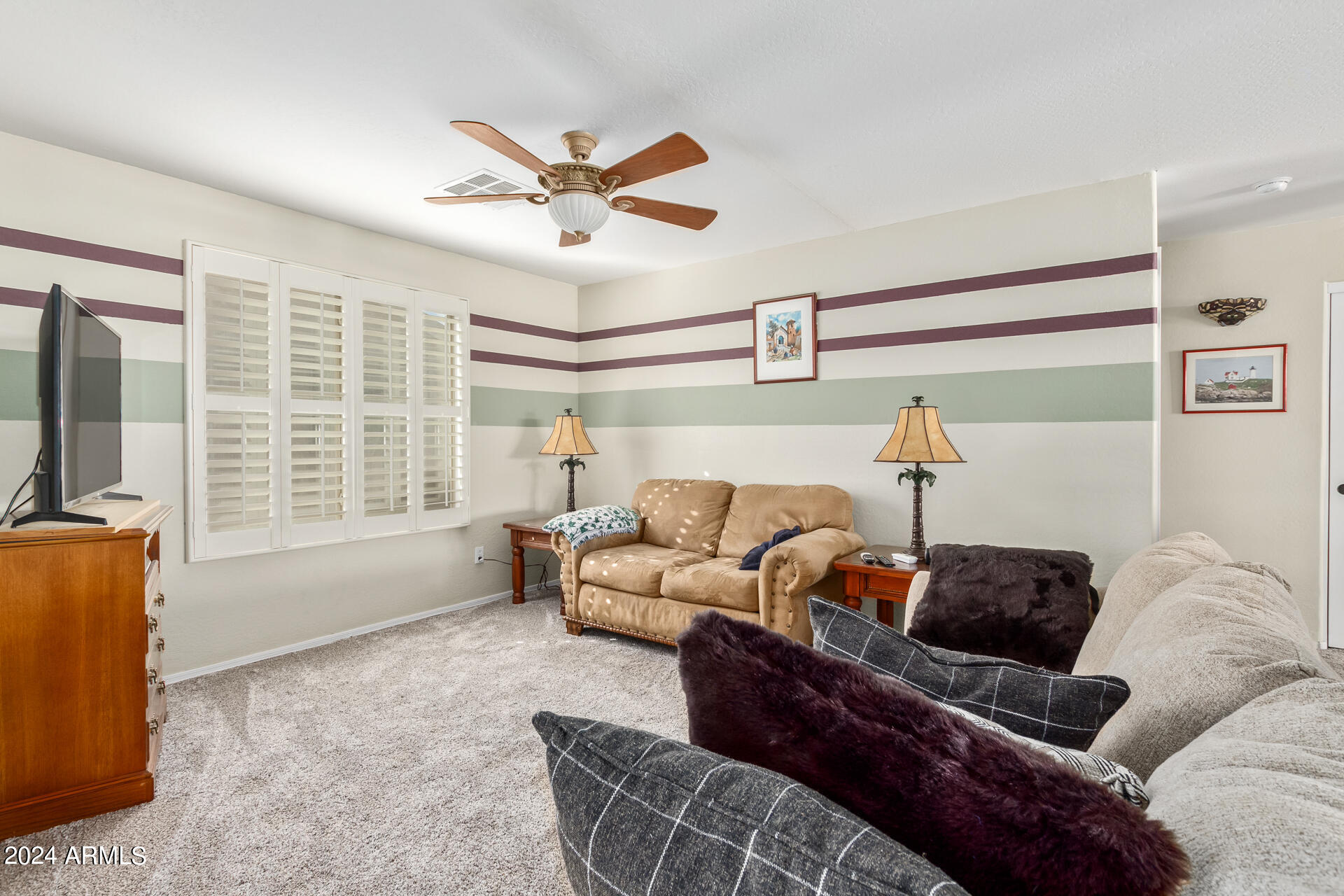 1816 N DESERT WILLOW Street