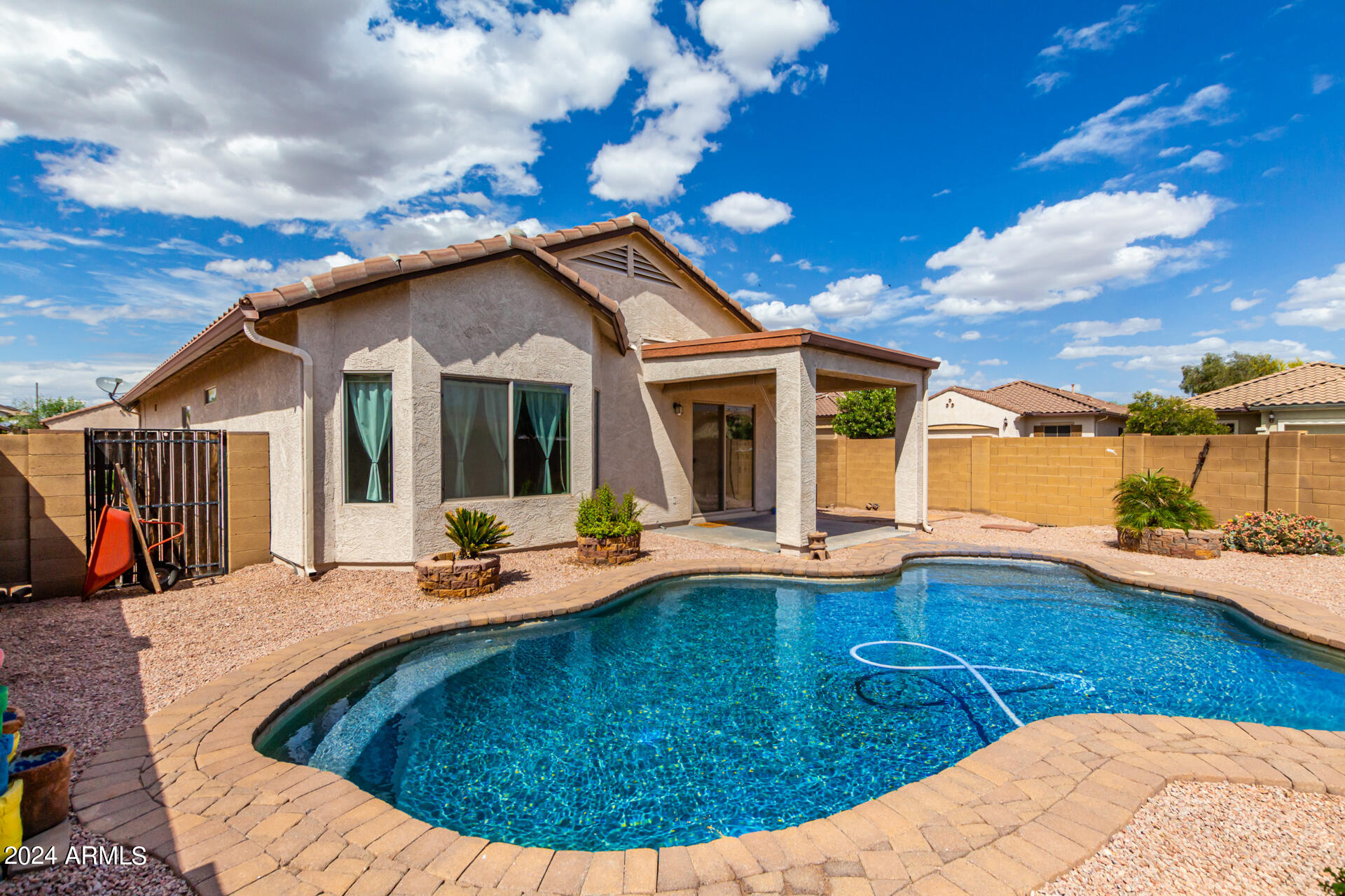 7285 W MILLERTON Way