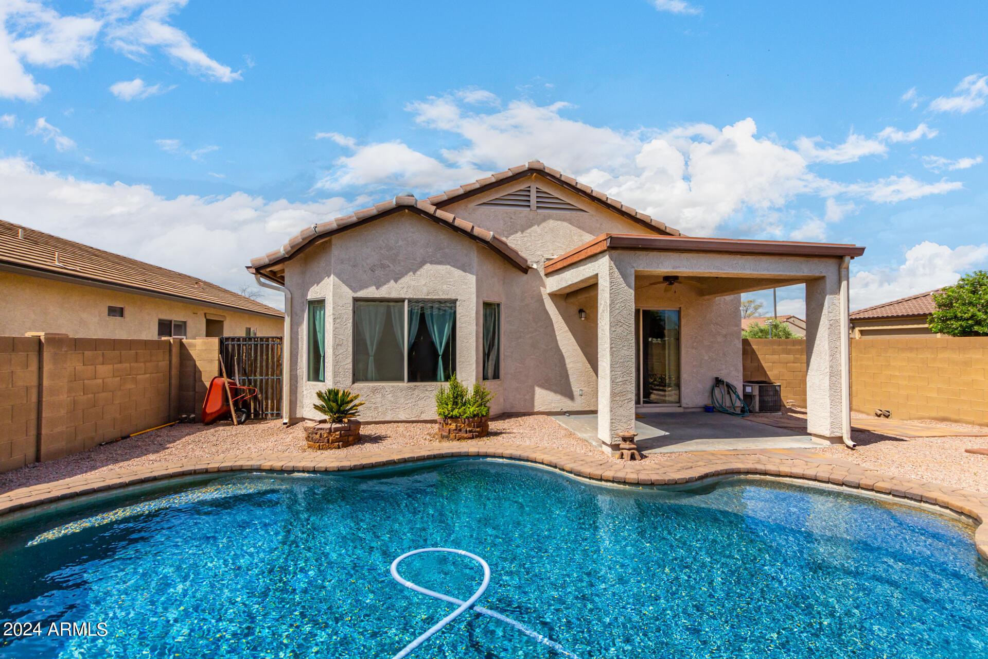 7285 W MILLERTON Way