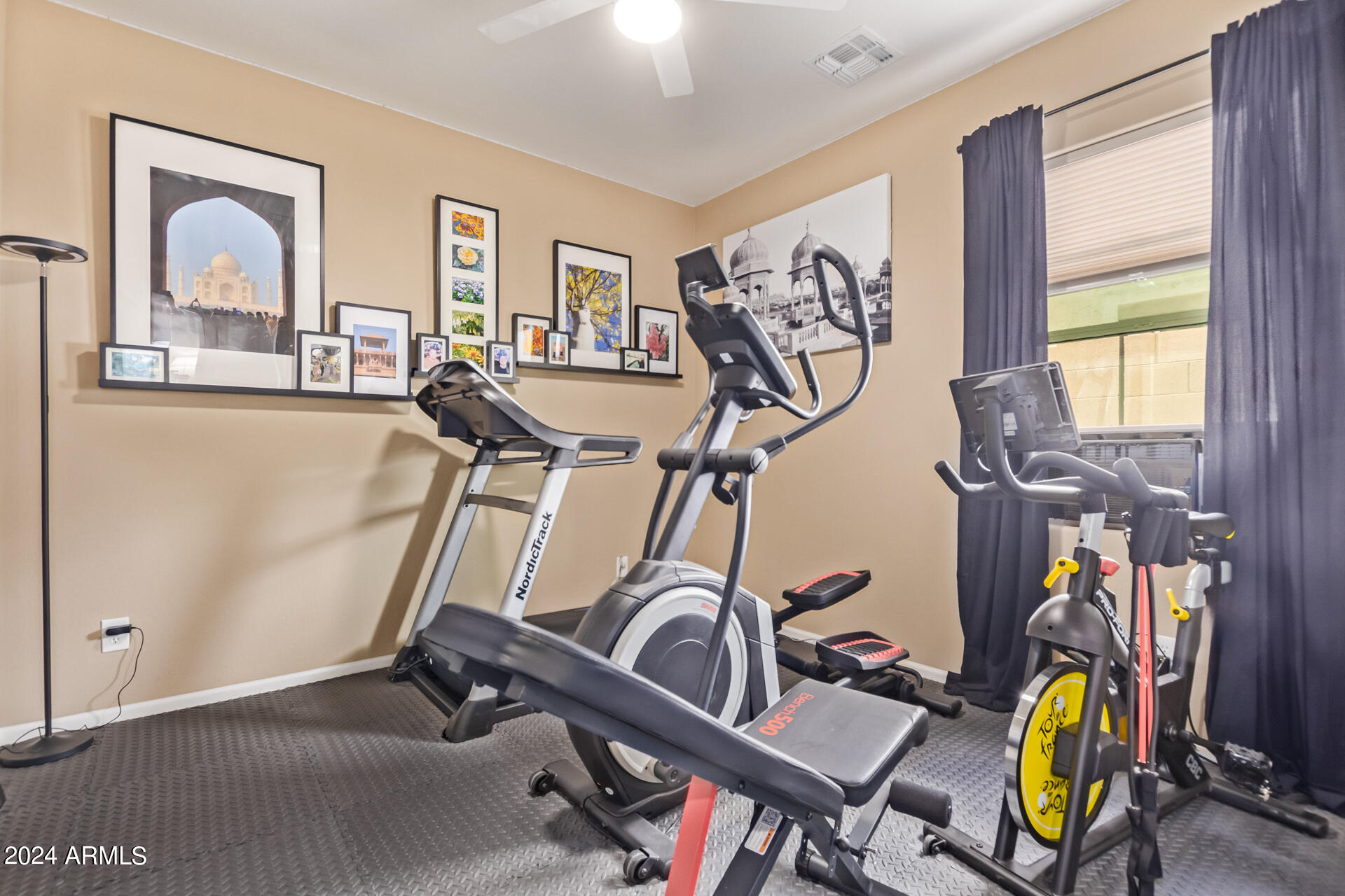 19872 W SHERMAN Street