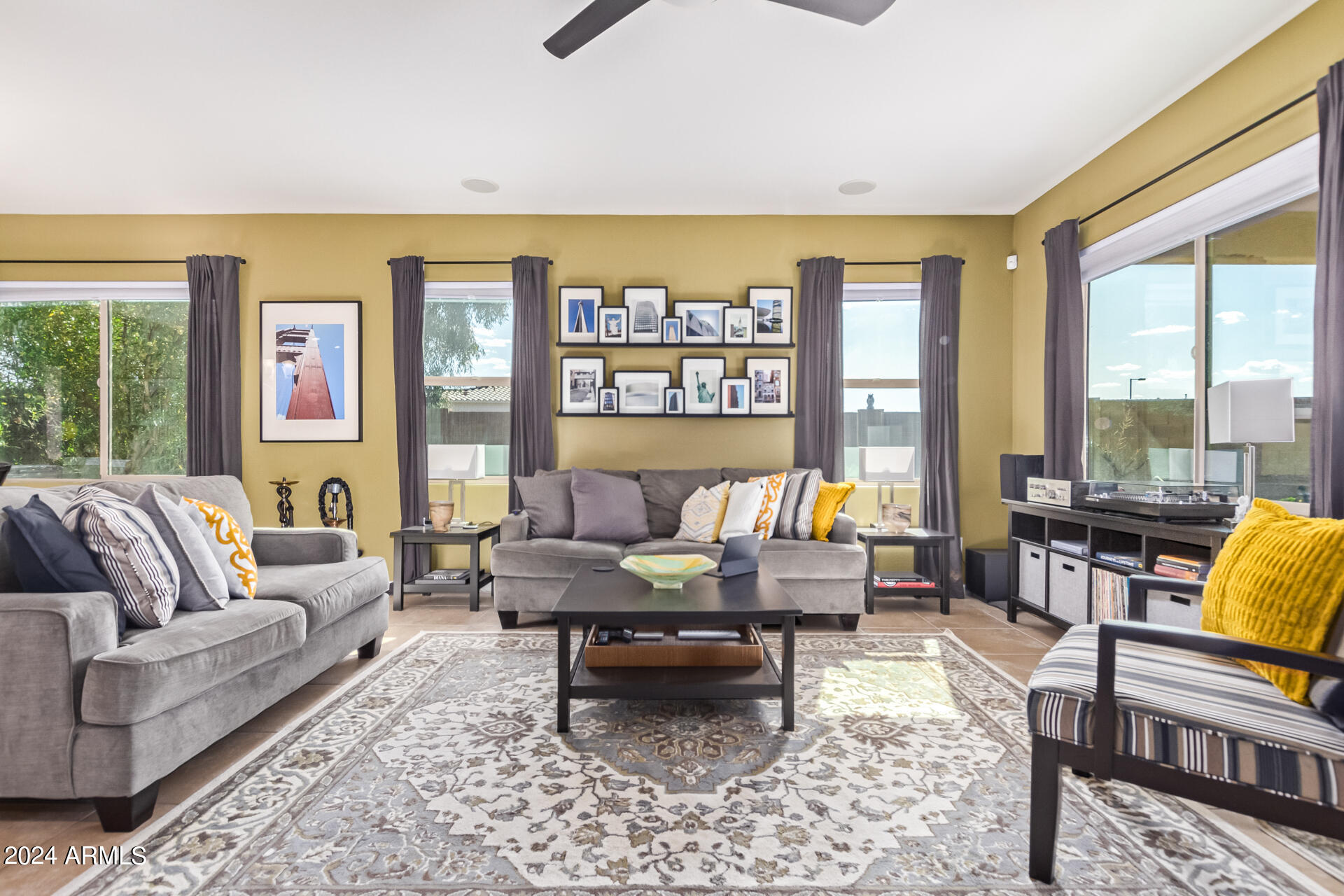 19872 W SHERMAN Street