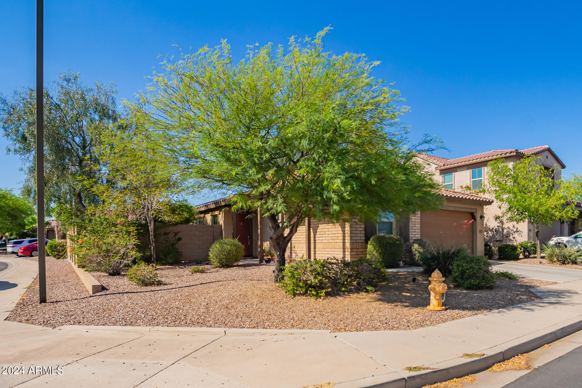 19872 W SHERMAN Street