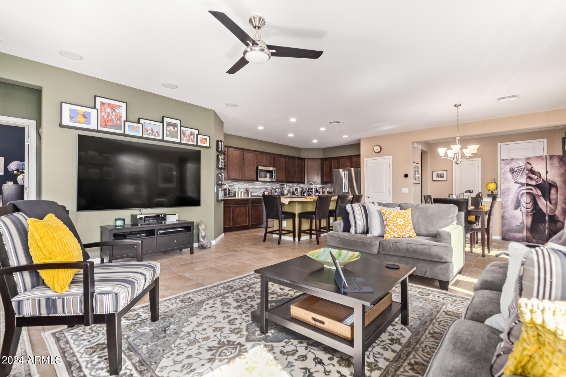 19872 W SHERMAN Street