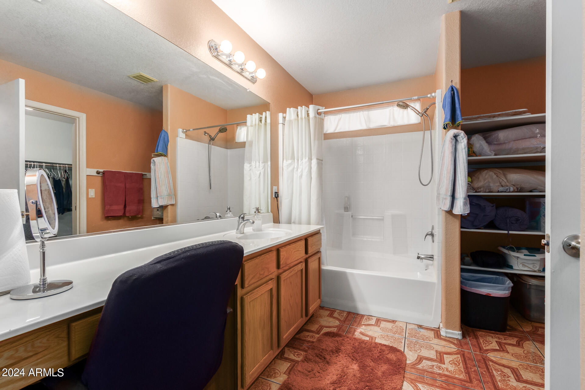 3422 W MALDONADO Road