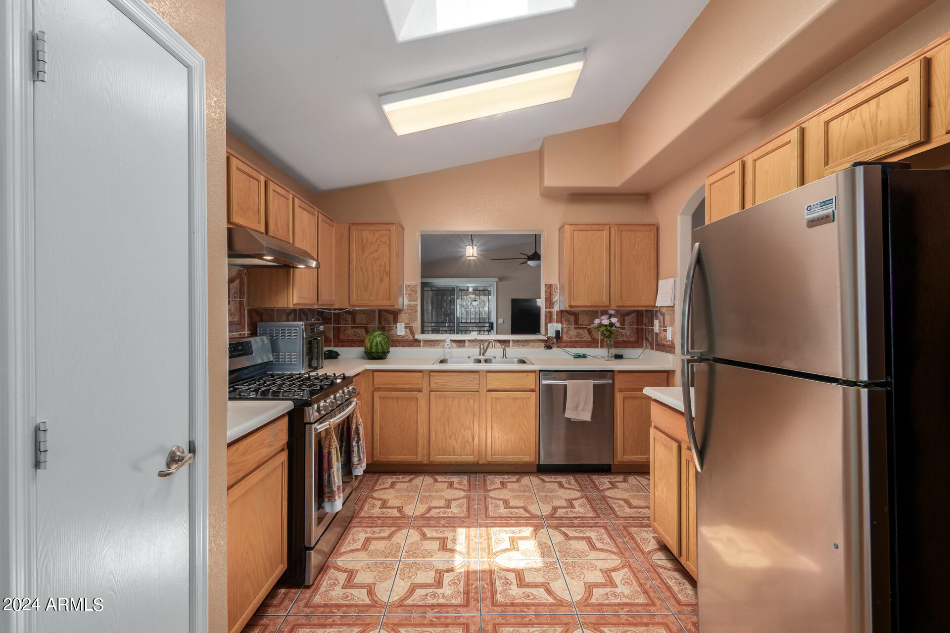 3422 W MALDONADO Road