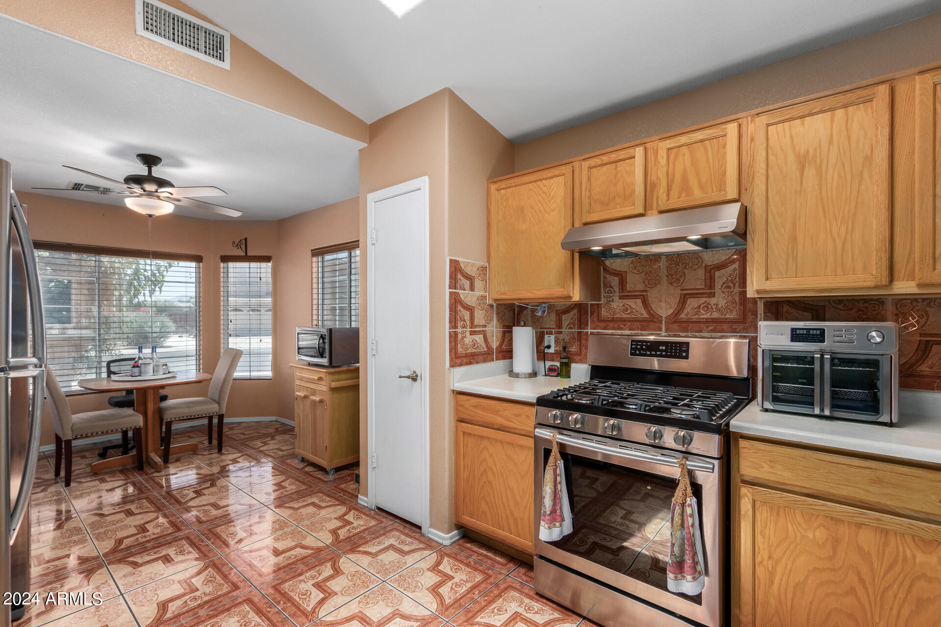 3422 W MALDONADO Road