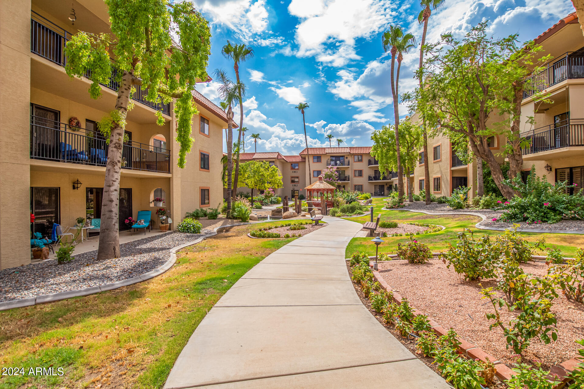 10330 W THUNDERBIRD Boulevard, C317