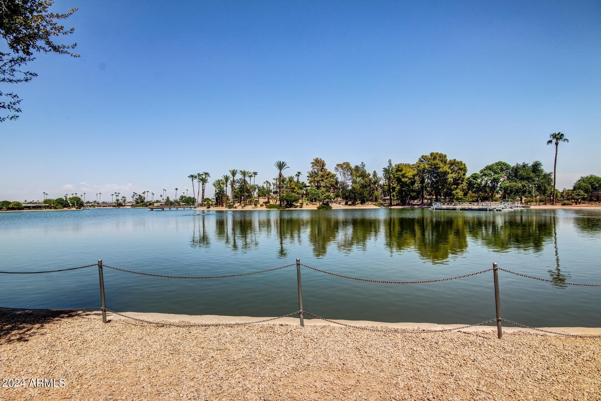 10330 W THUNDERBIRD Boulevard, C317