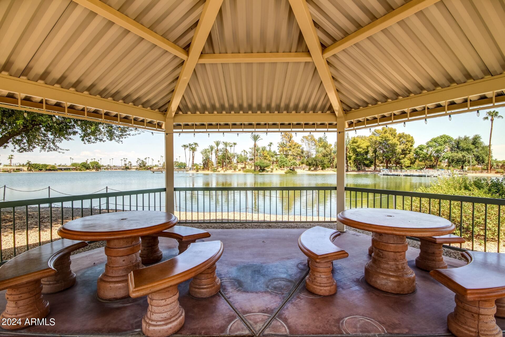 10330 W THUNDERBIRD Boulevard, C317