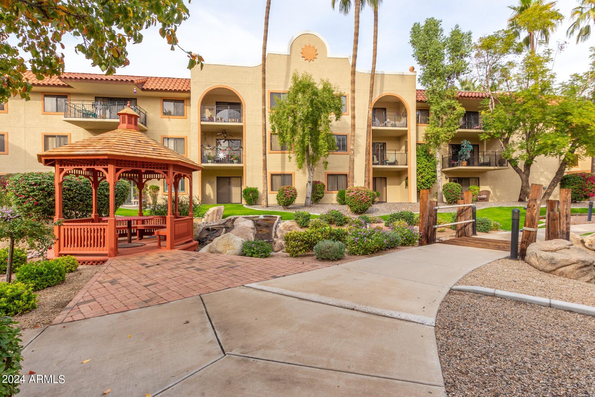 10330 W THUNDERBIRD Boulevard, C317