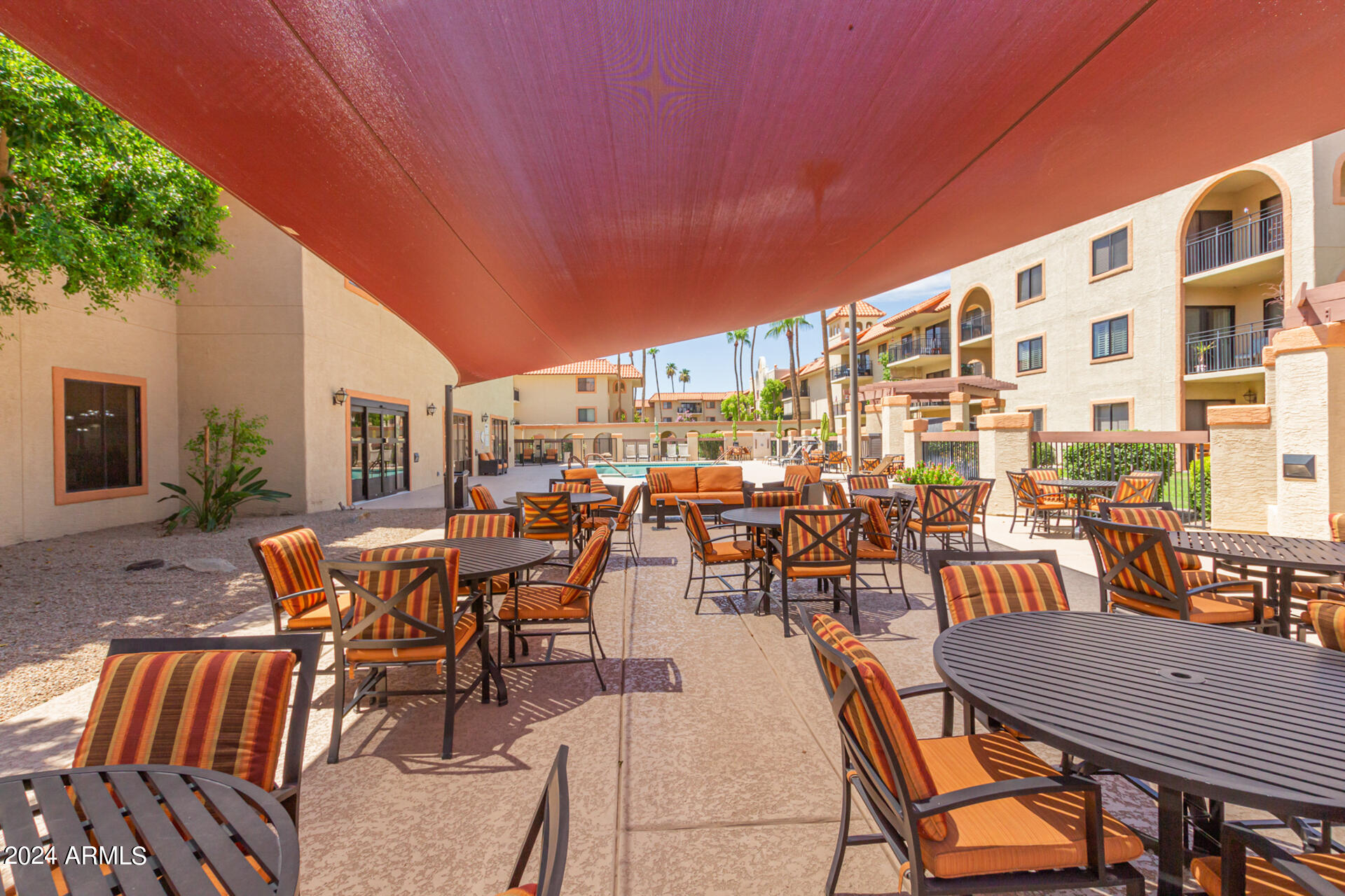 10330 W THUNDERBIRD Boulevard, C317