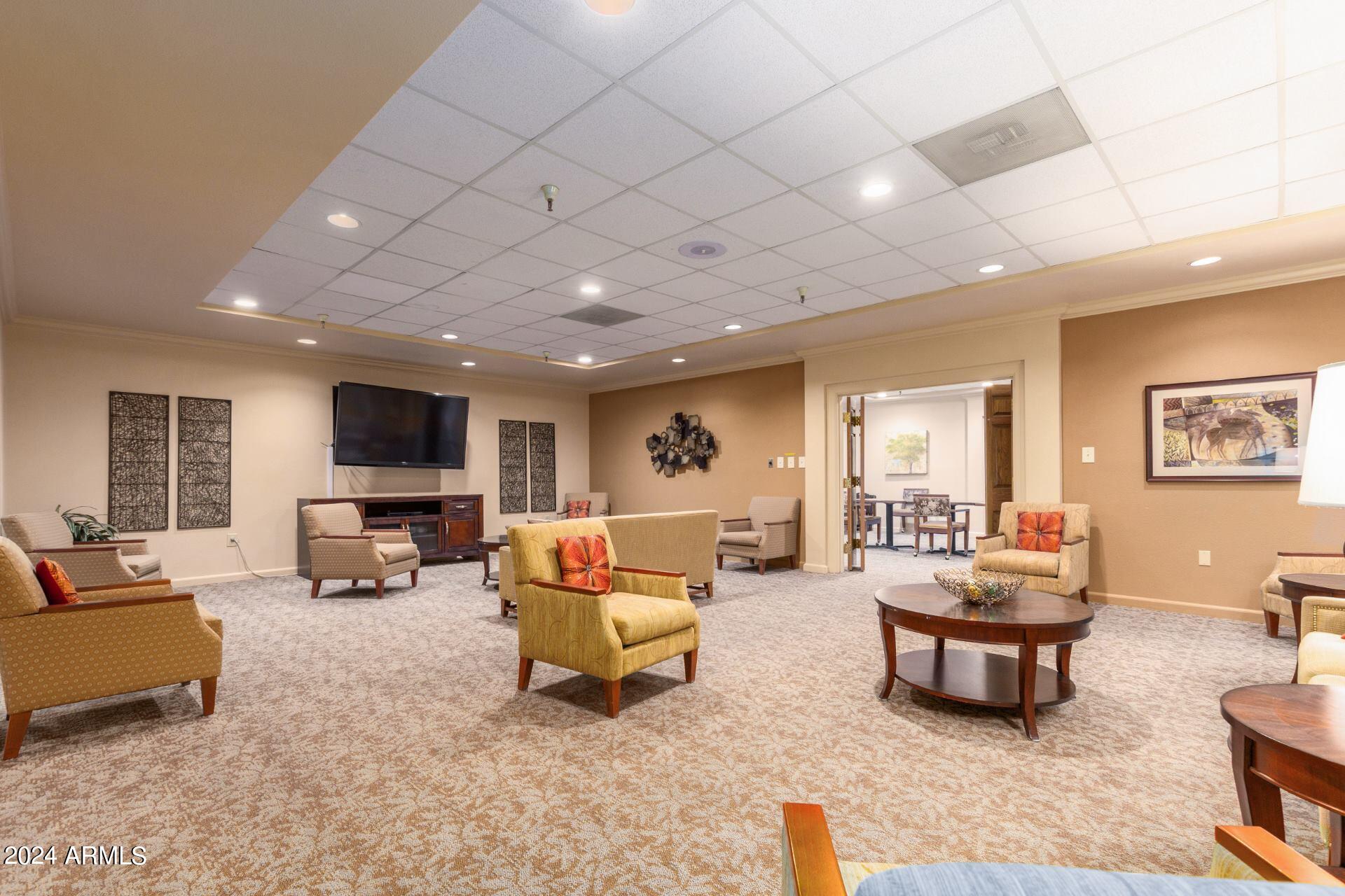 10330 W THUNDERBIRD Boulevard, C317