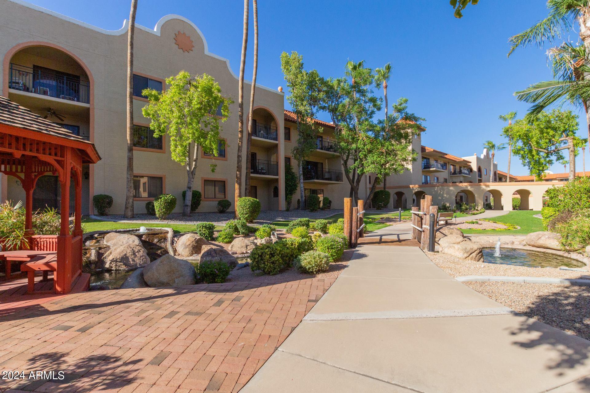 10330 W THUNDERBIRD Boulevard, C317