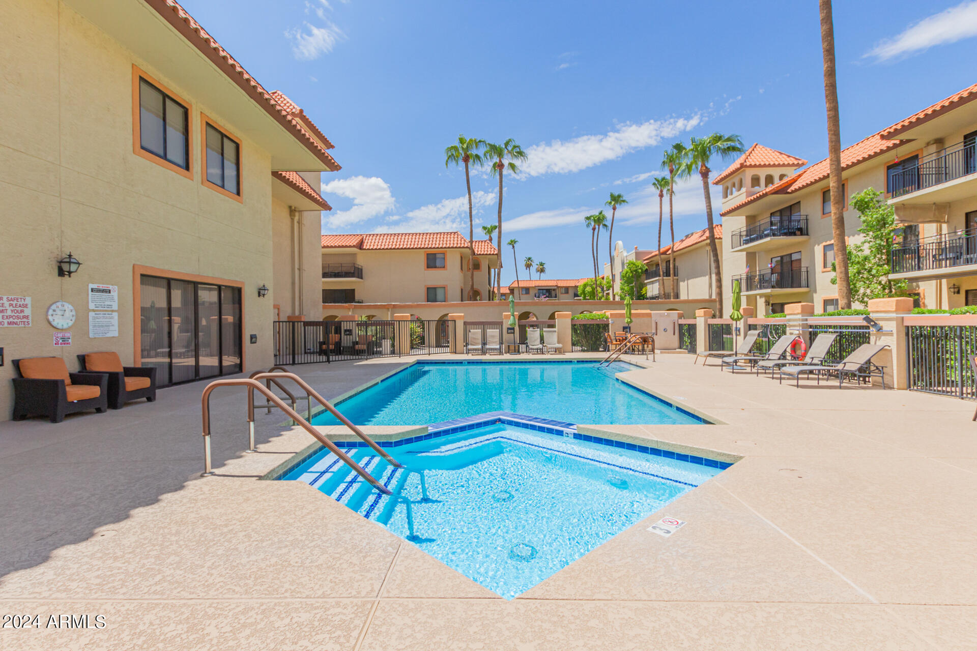 10330 W THUNDERBIRD Boulevard, C317