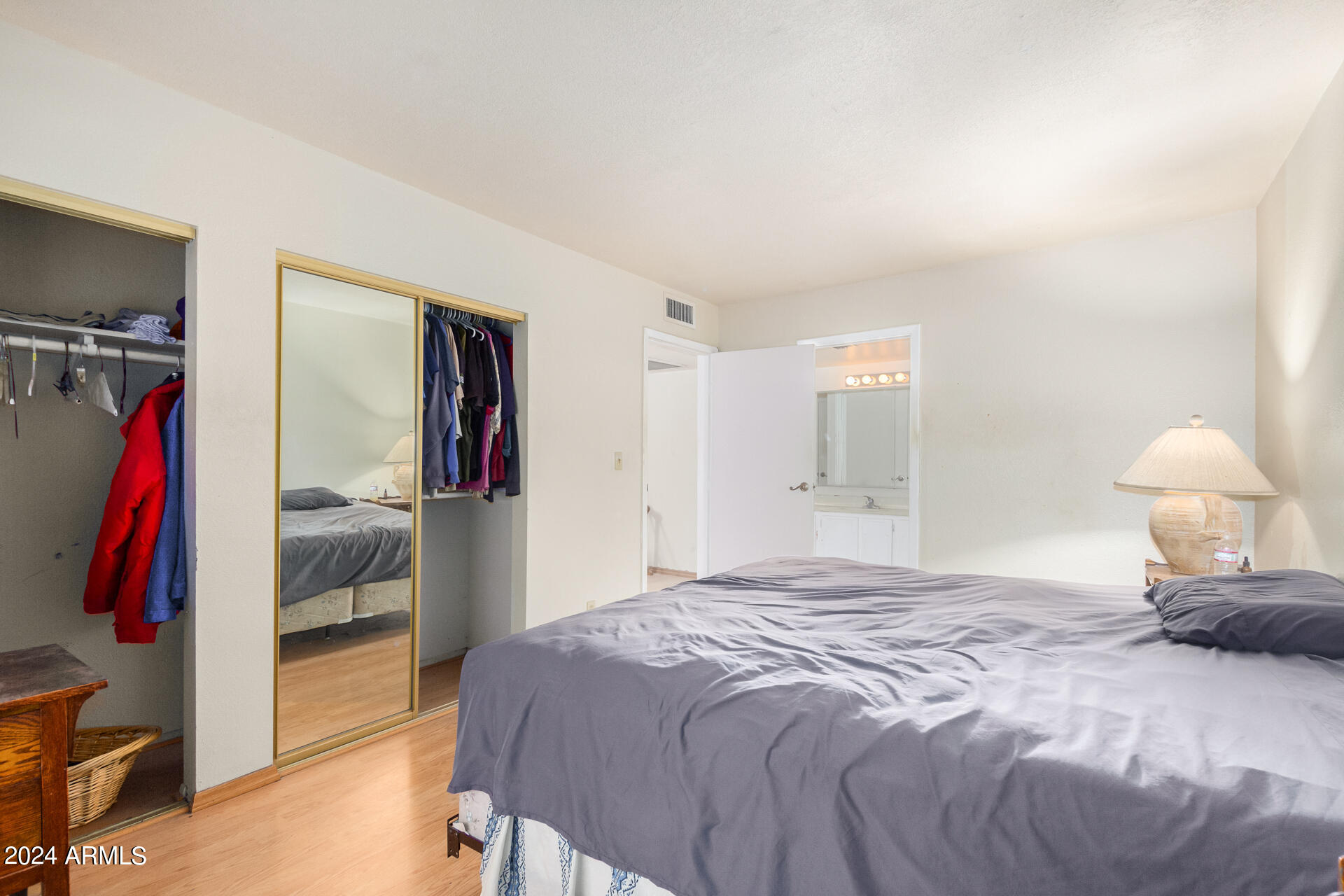 7921 E SAN MIGUEL Avenue, 3