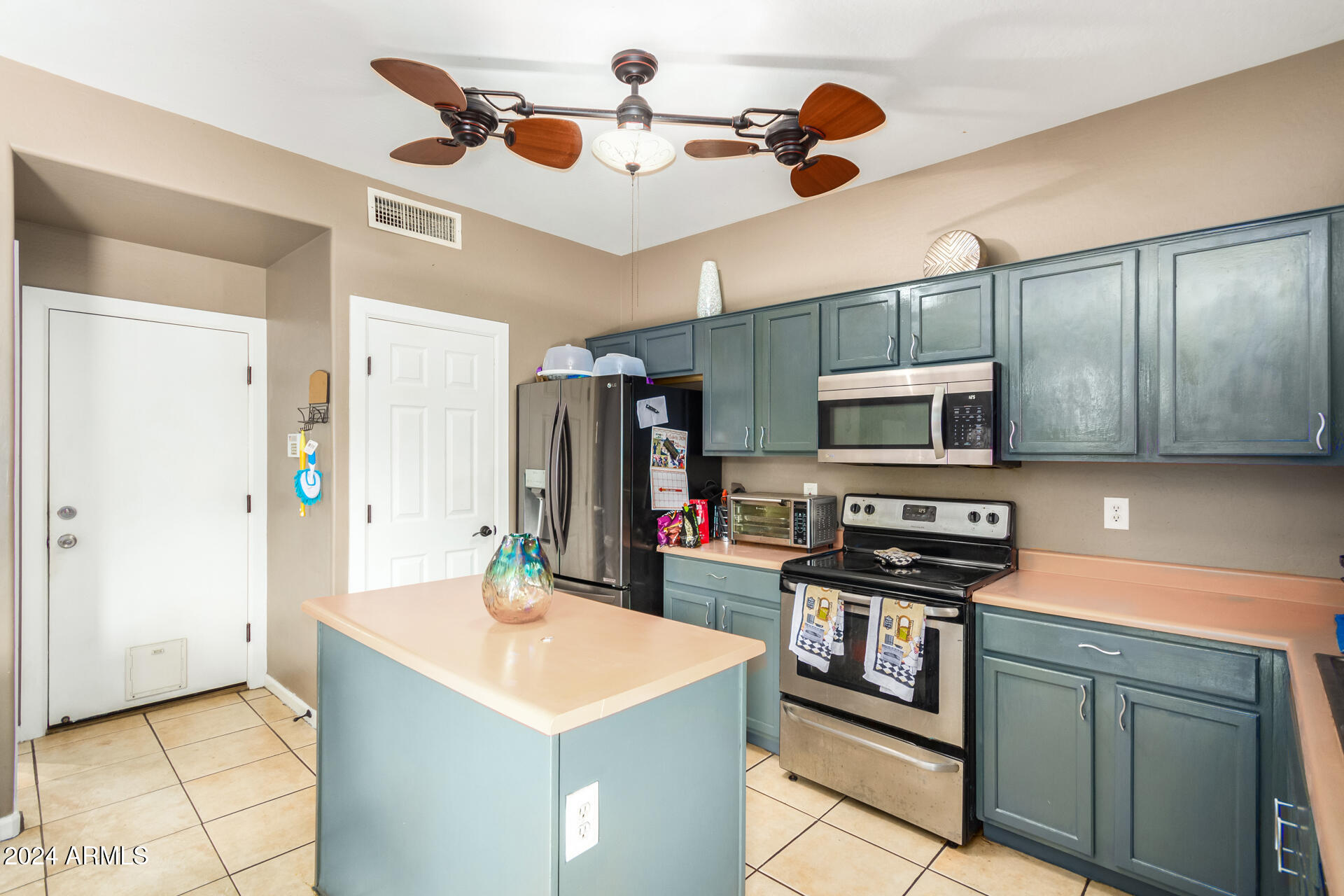 12401 W FLANAGAN Street