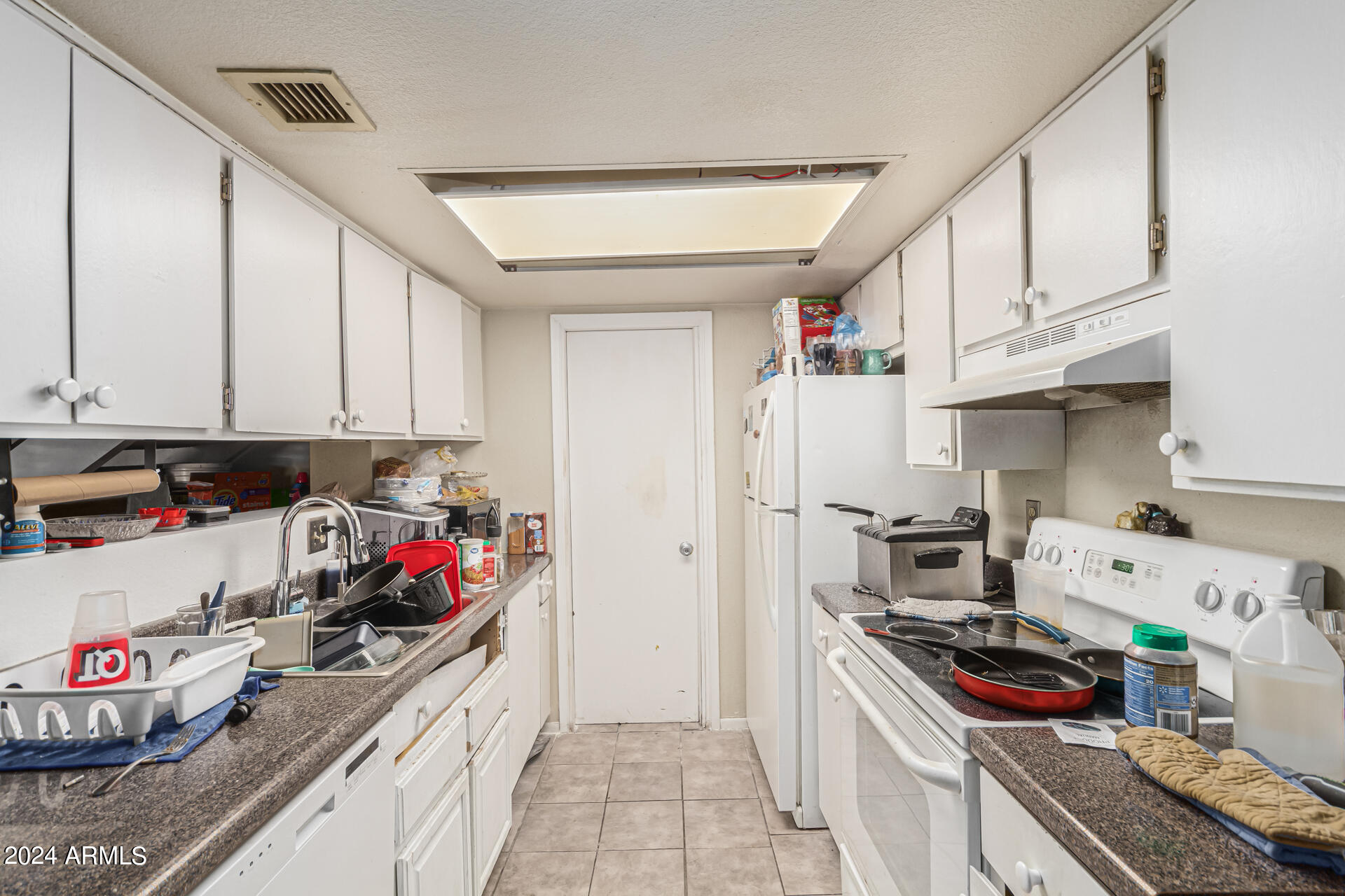 2699 W OCOTILLO Road, A