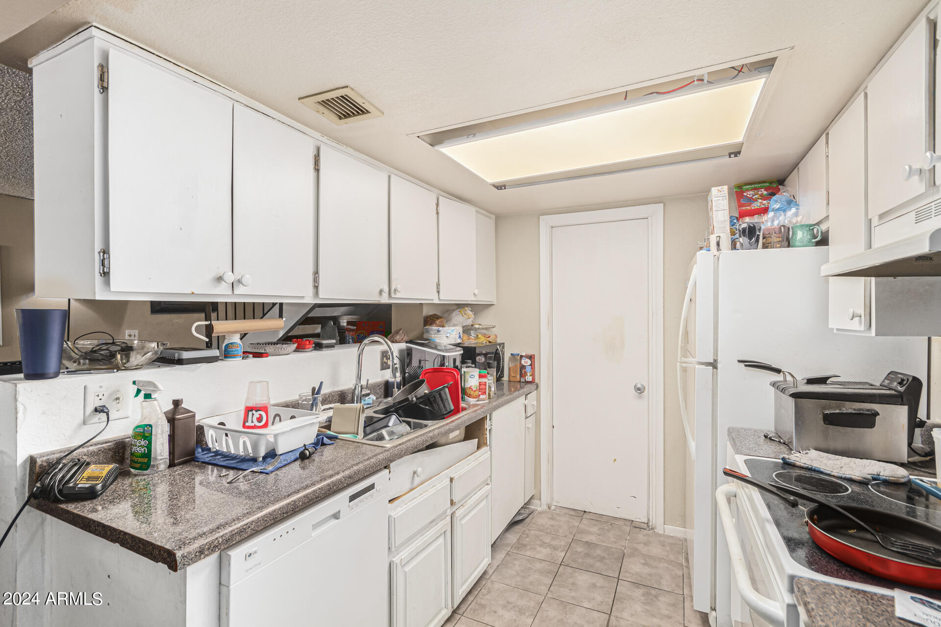 2699 W OCOTILLO Road, A