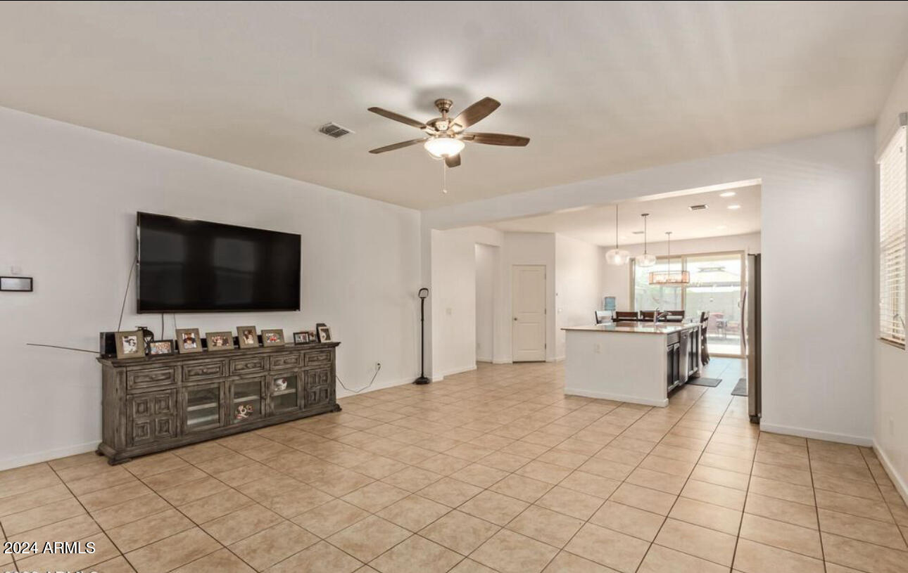 9745 W SOUTHGATE Avenue