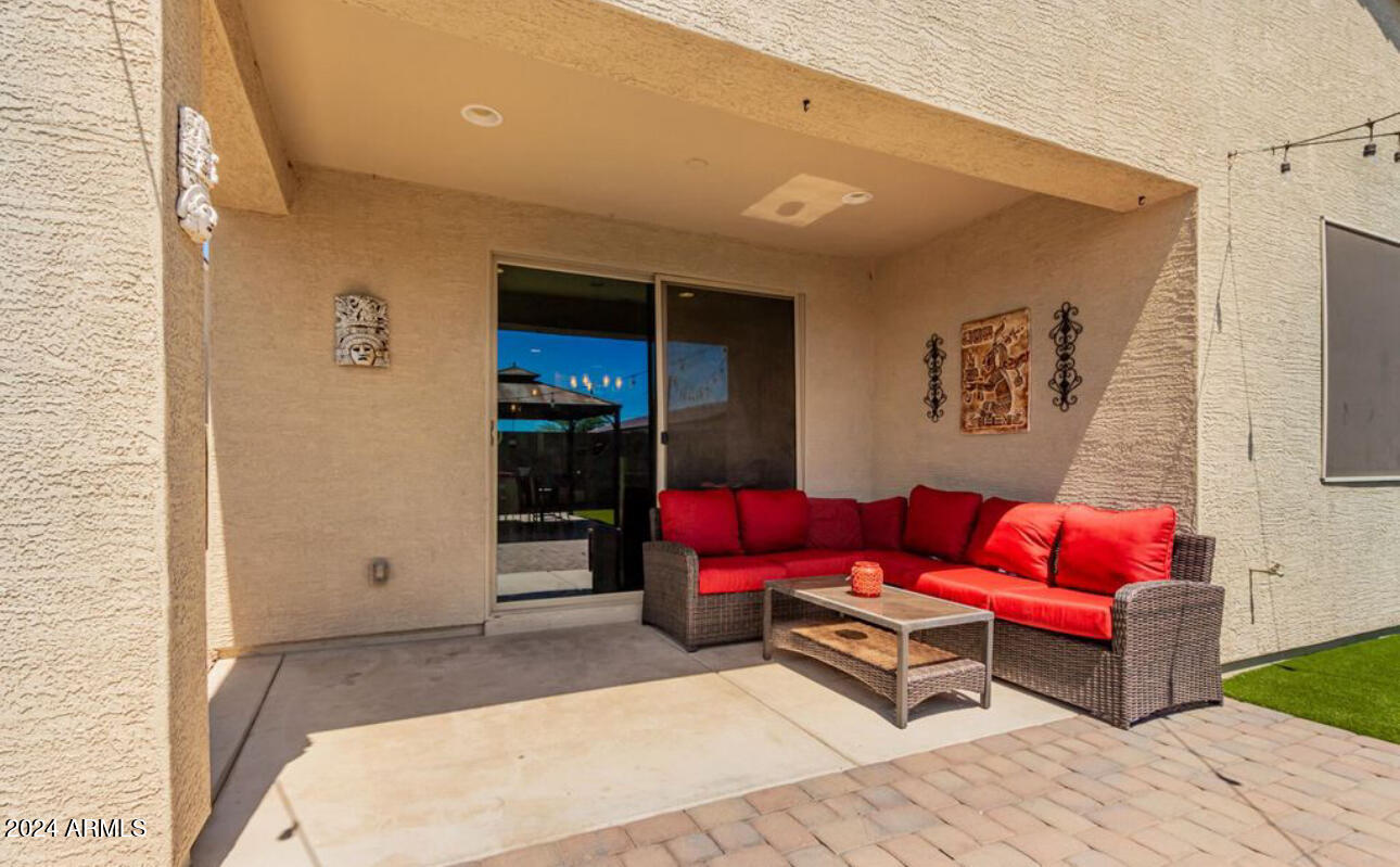 9745 W SOUTHGATE Avenue