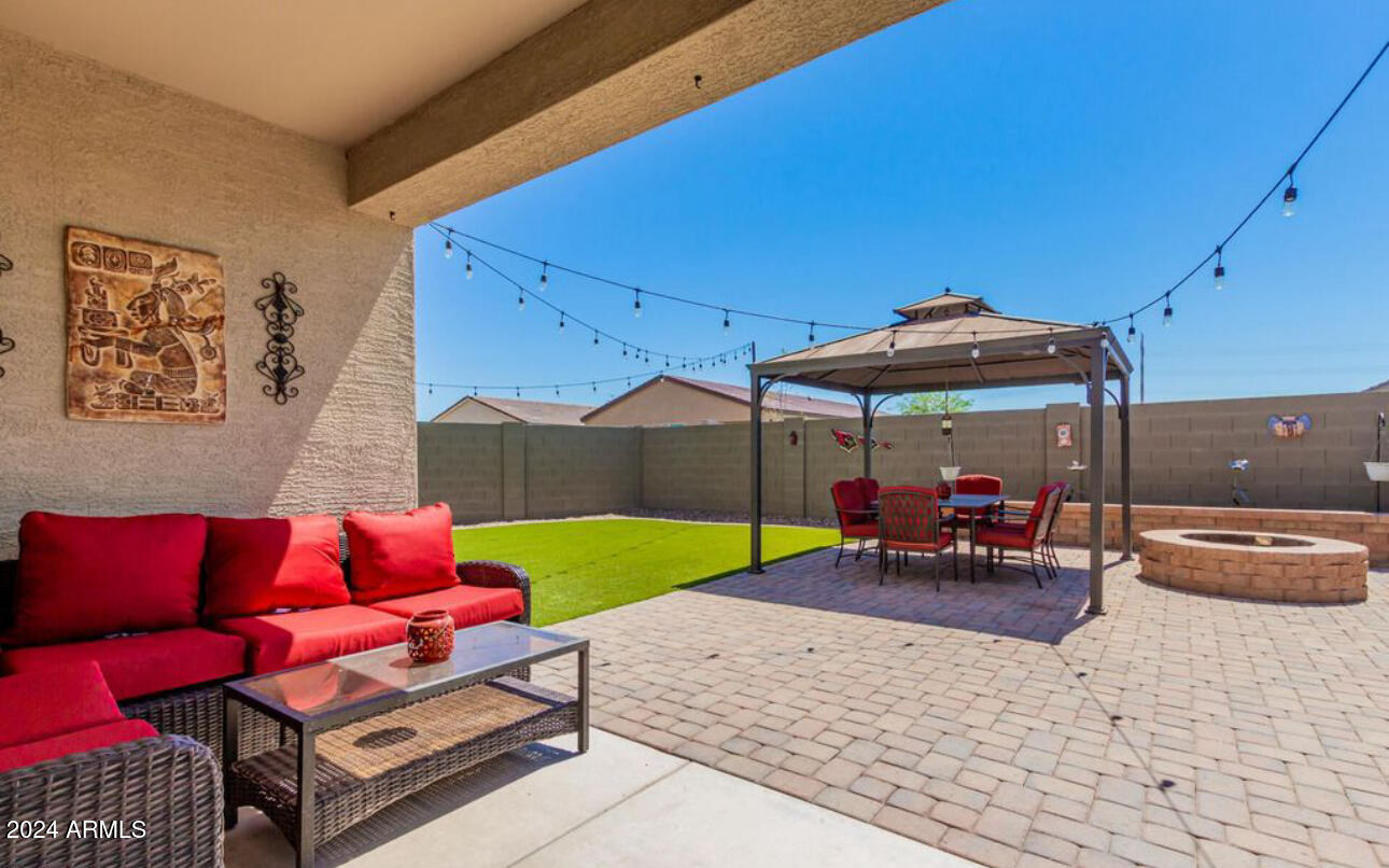 9745 W SOUTHGATE Avenue