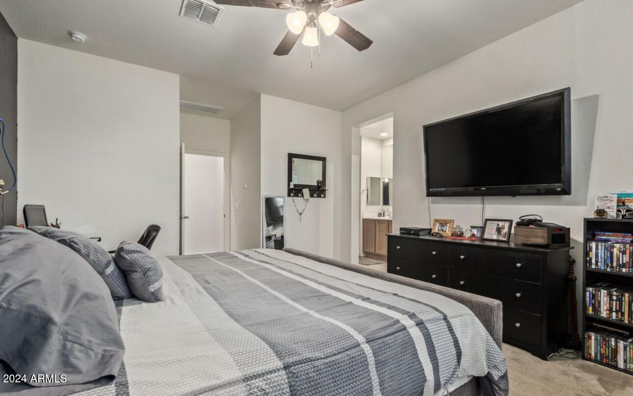 9745 W SOUTHGATE Avenue