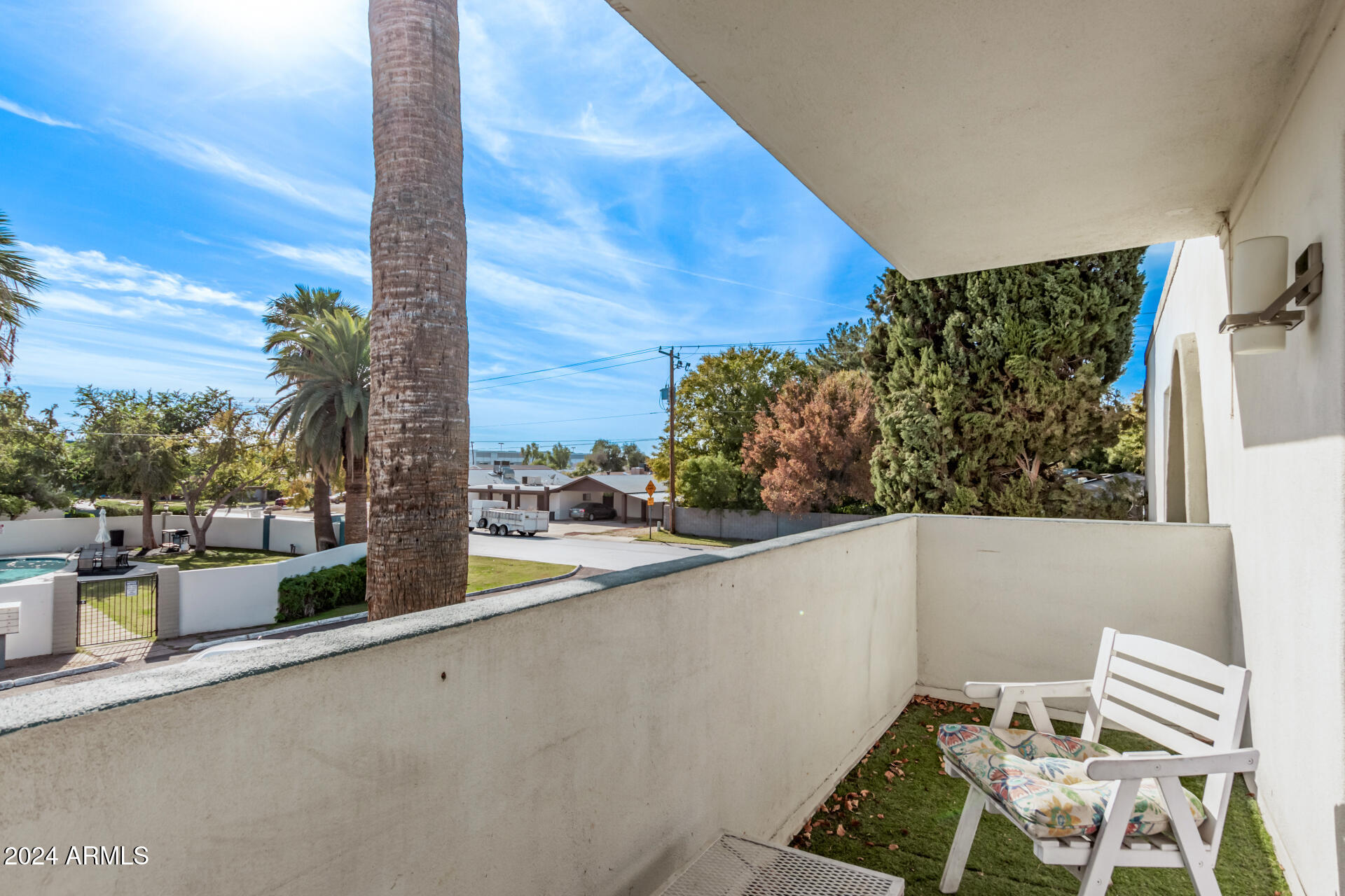 5135 N 10TH Street, 4