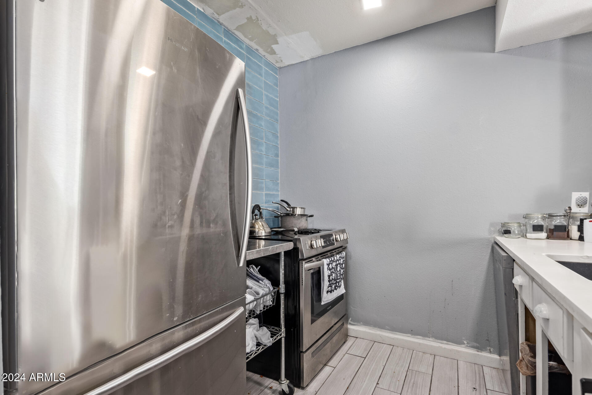 5135 N 10TH Street, 4