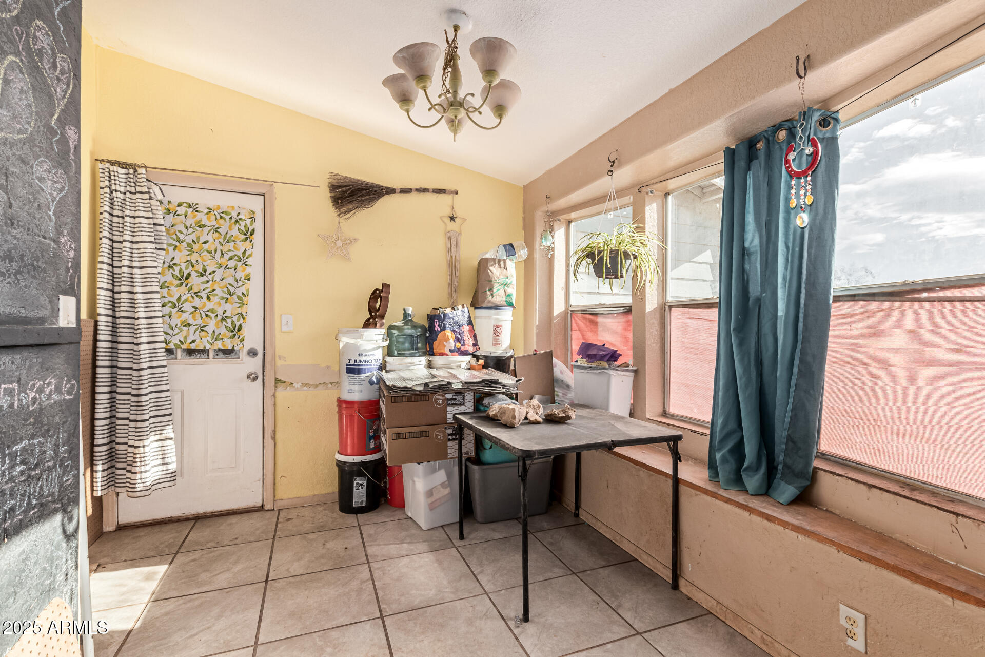 9800 E BUTTE MEADOWS Lane